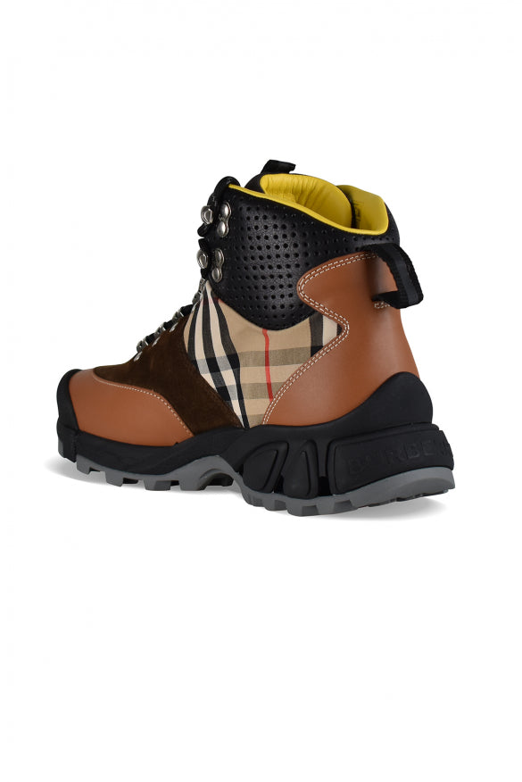Burberry Men Arthur Boots BURBERRY