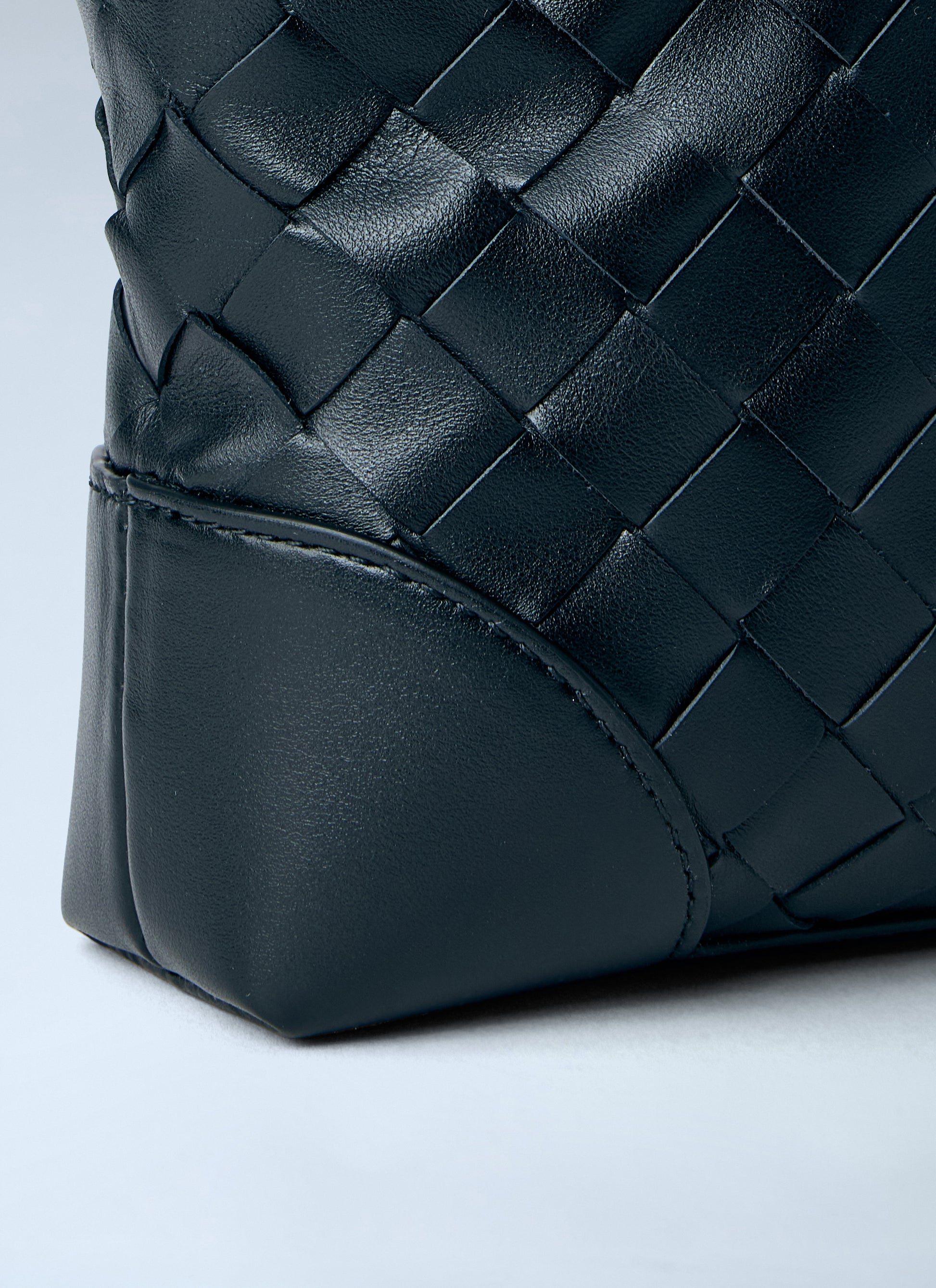 Bottega Veneta Men Andiamo Zipped Messenger Bag BOTTEGA VENETA
