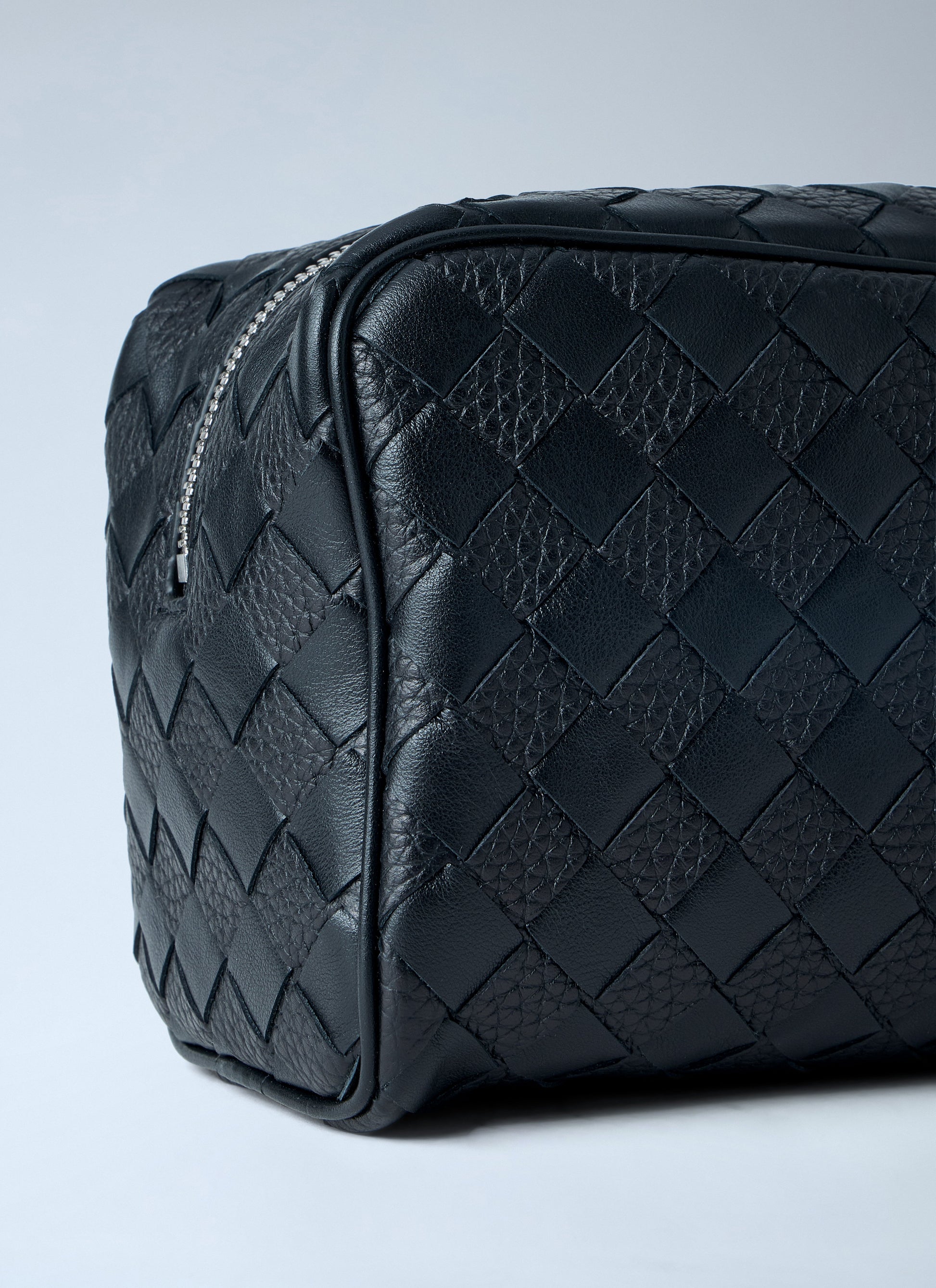 Bottega Veneta Men Intrecciato Travel Pouch BOTTEGA VENETA