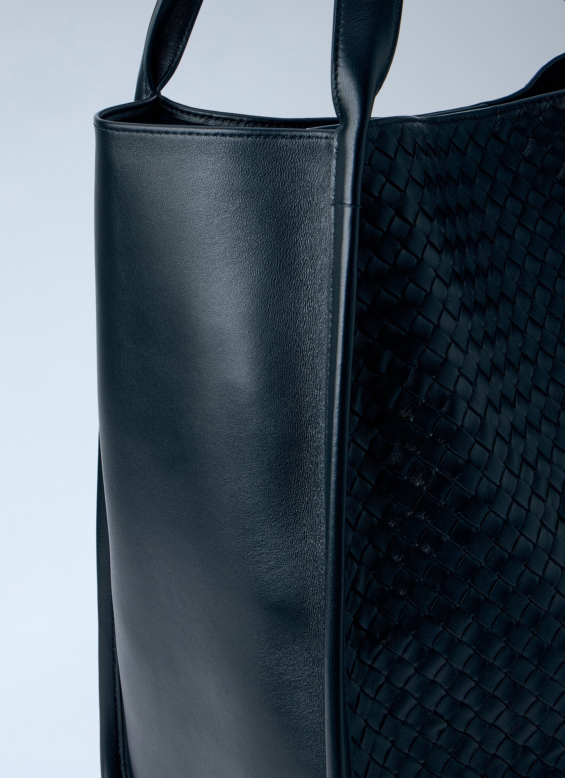 Bottega Veneta Men Corriere Tote Bag BOTTEGA VENETA