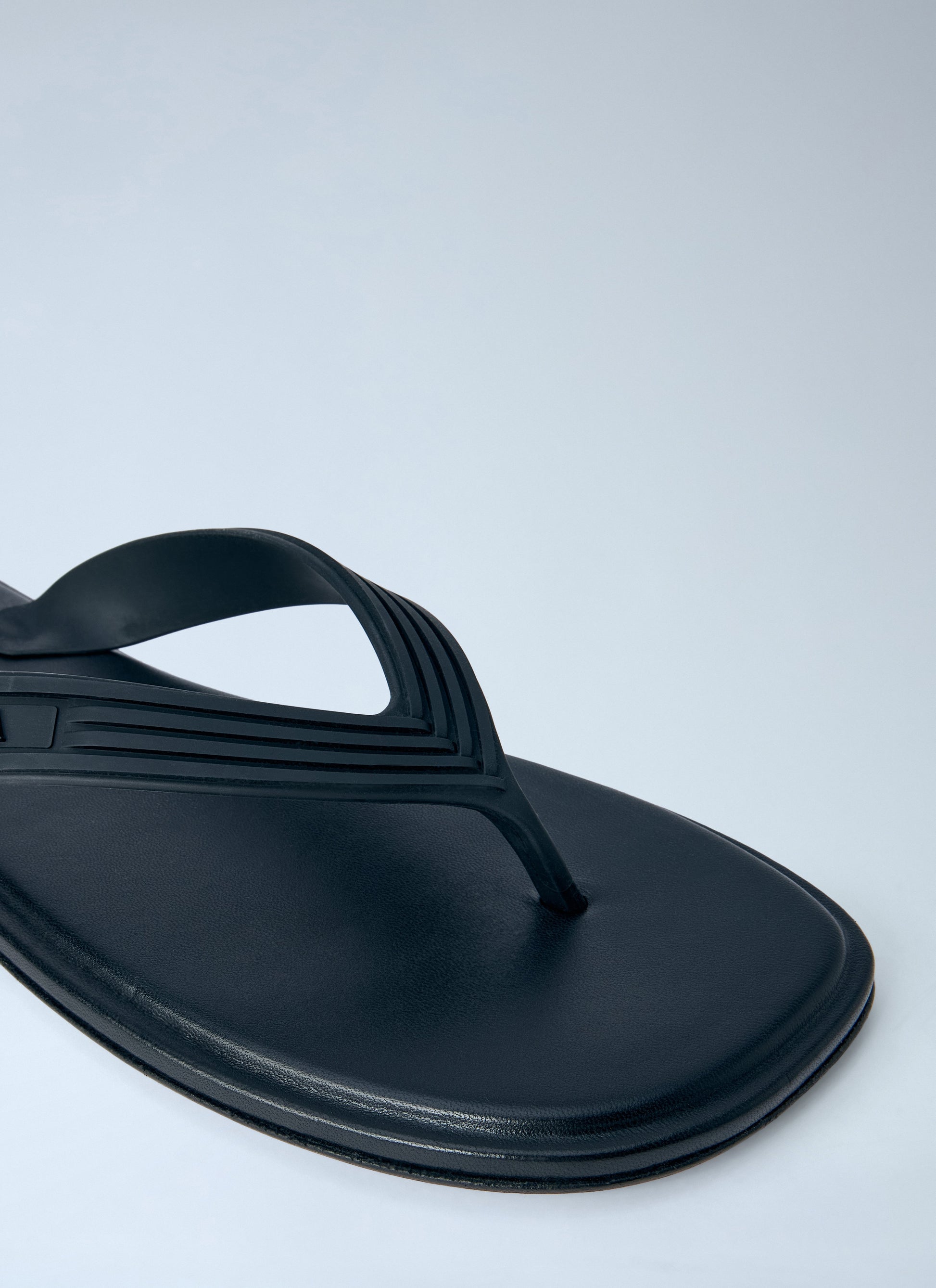 Bottega Veneta Men Matt Ruber Nappa Sandals BOTTEGA VENETA