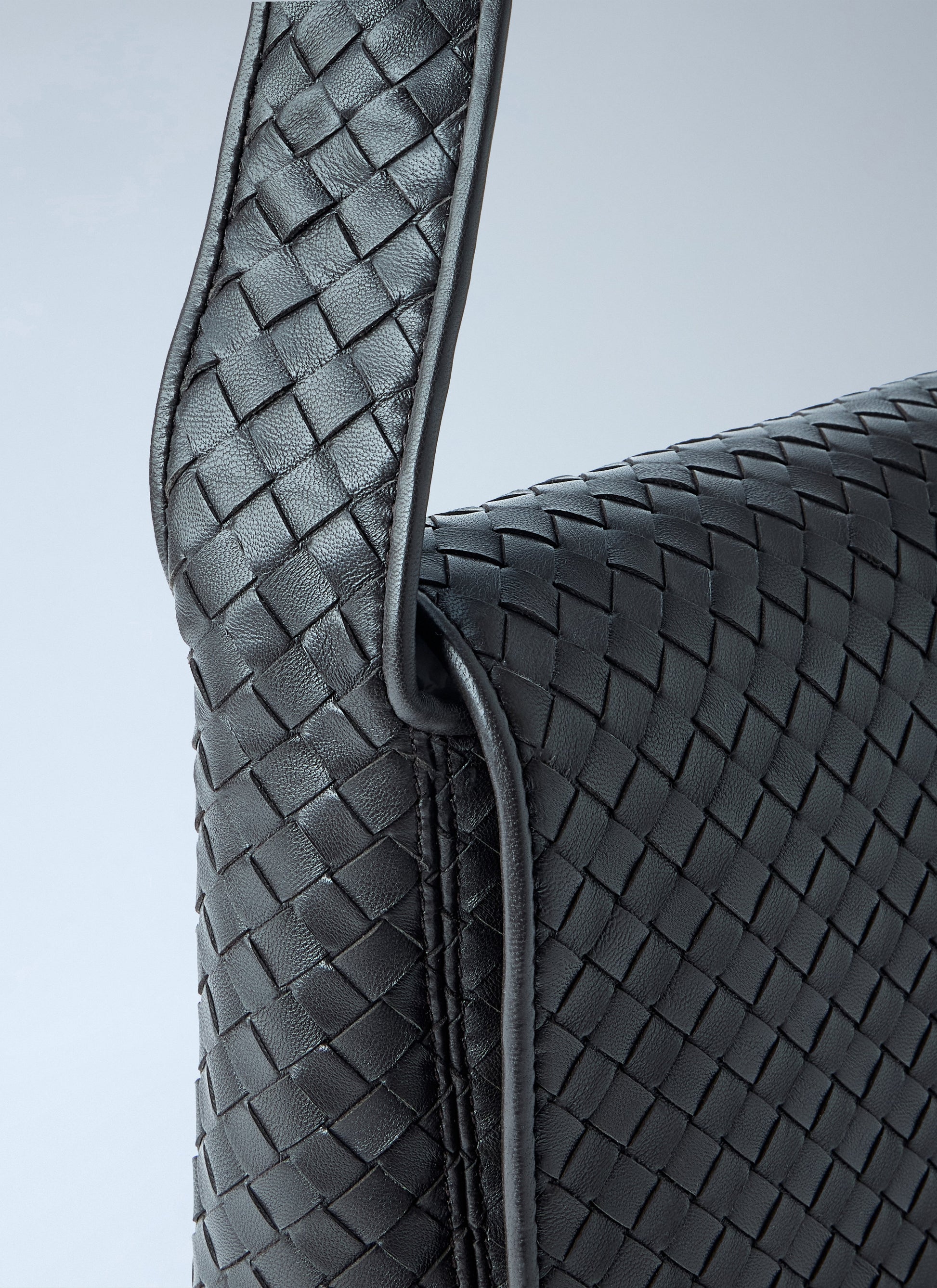 Bottega Veneta Men Veneto Large Messenger Bag BOTTEGA VENETA