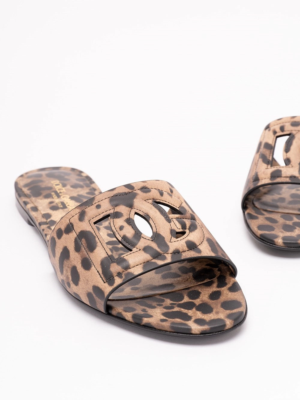 Dolce & Gabbana Women Sliders With `Dg` Logo DOLCE & GABBANA