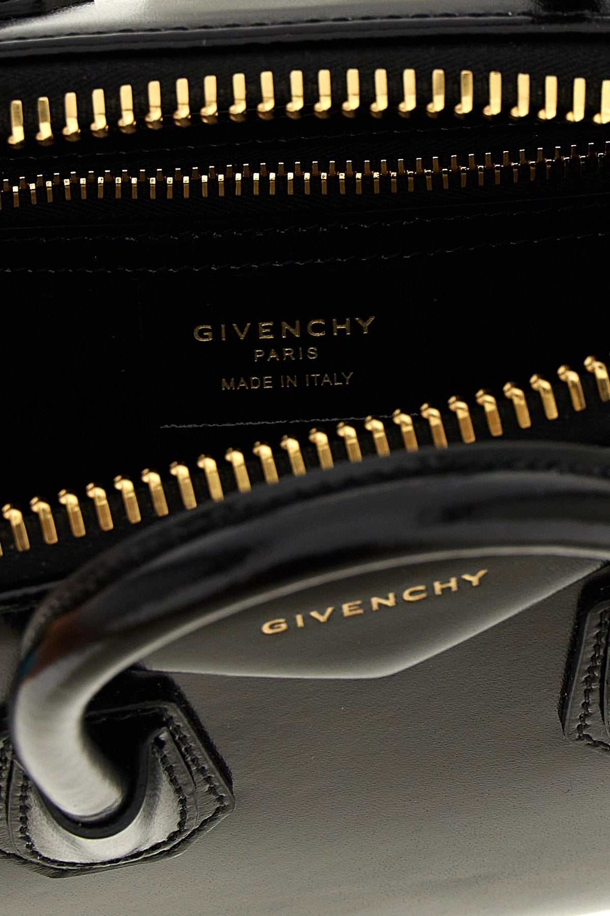 Givenchy Women 'Antigona' Mini Handbag GIVENCHY