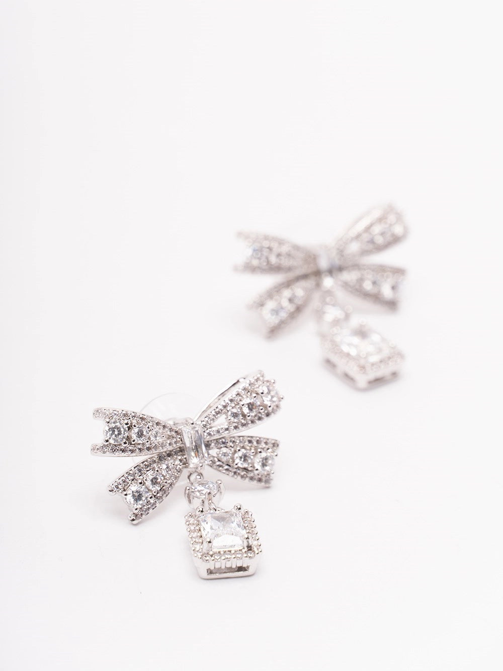 Self-Portrait Women Bow Crystal Drop Earrings SELF-PORTRAIT