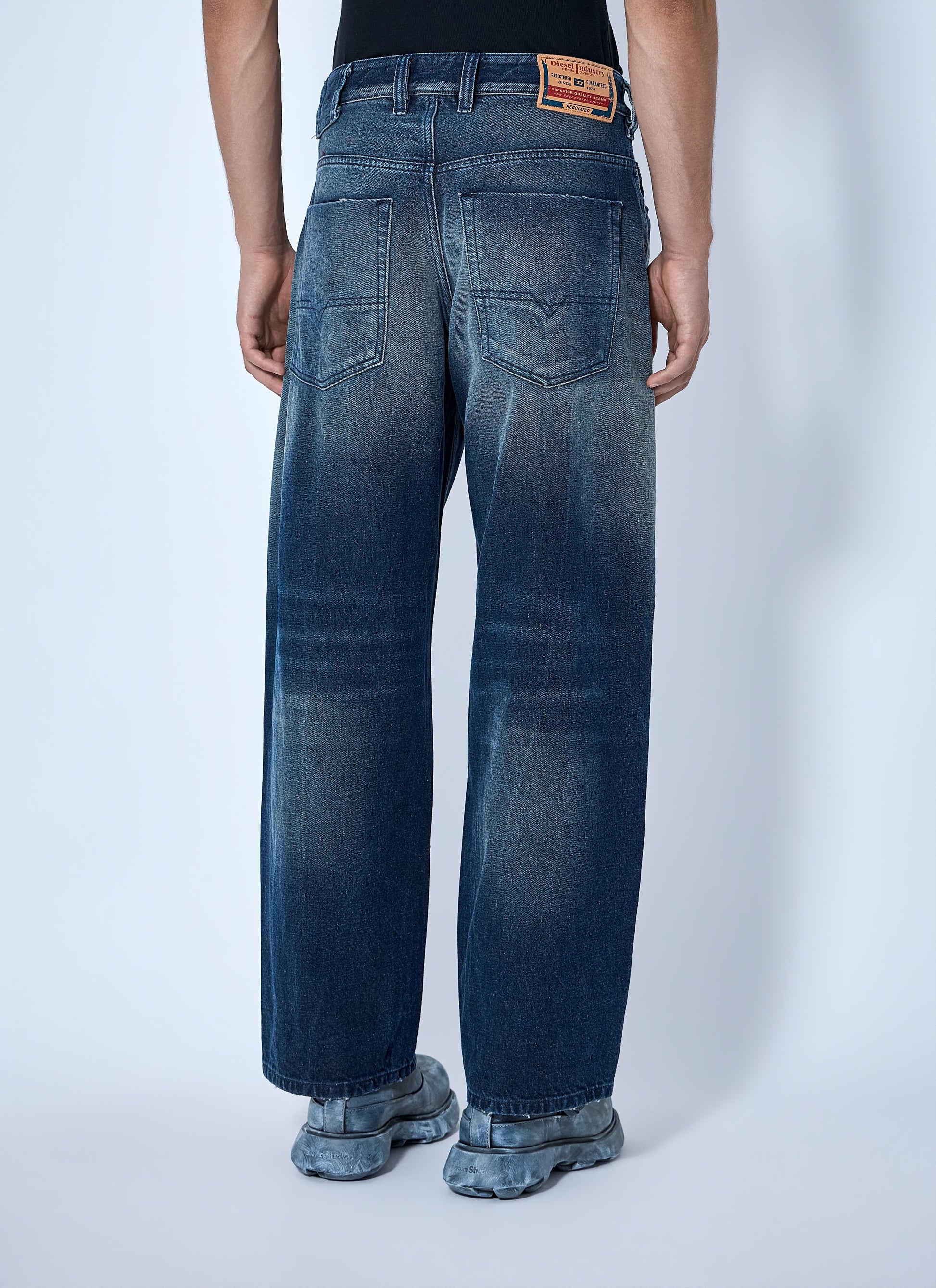 Diesel Men D-Enim-M 1997 Jeans DIESEL