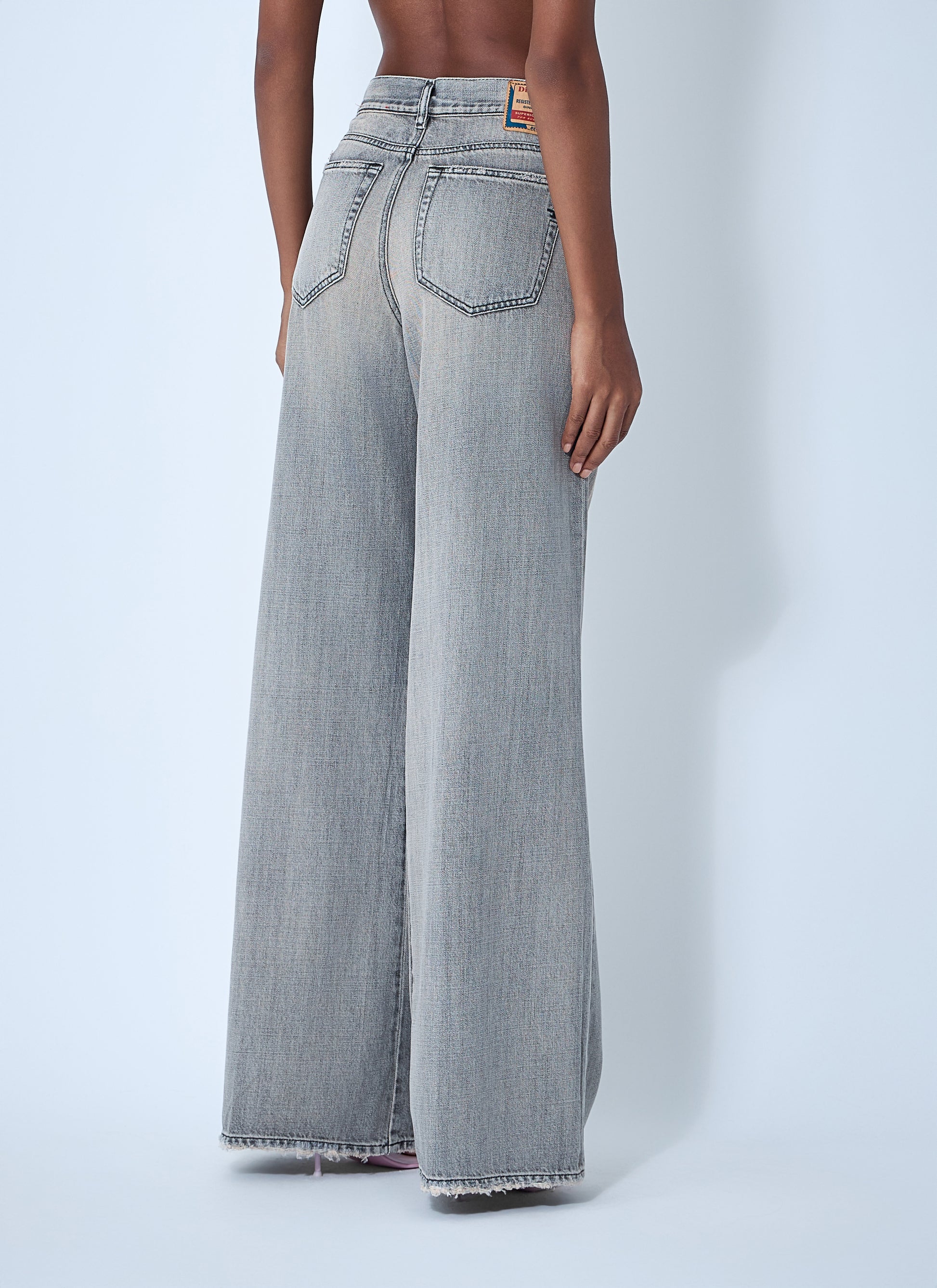 Diesel Women 1978 D-Akemi Jeans DIESEL