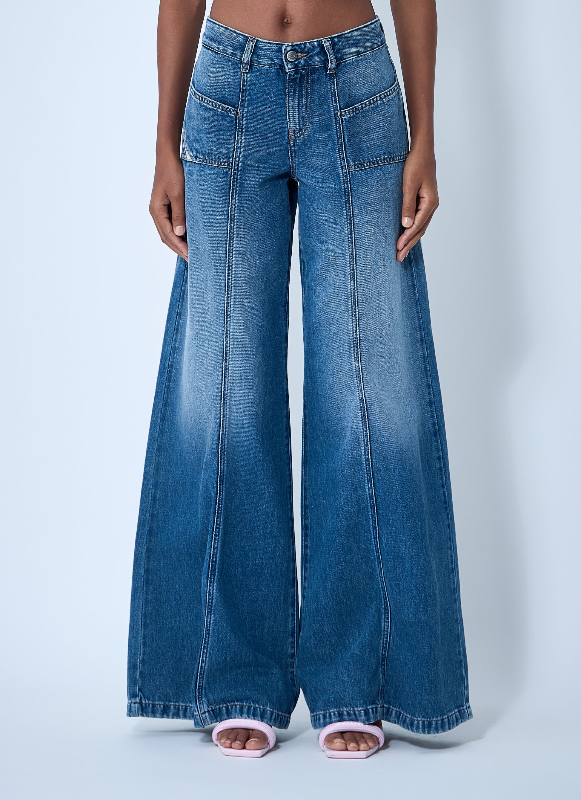 Diesel Women D-Akii Jeans DIESEL