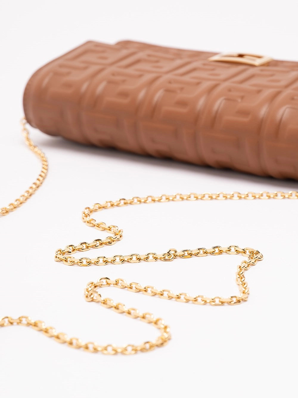 Fendi Women `Baguette` Wallet On Chain FENDI
