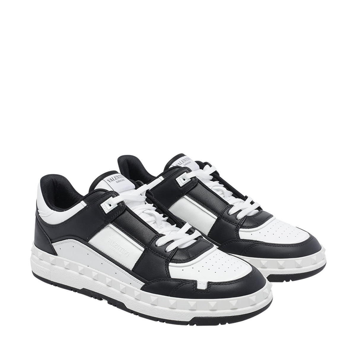 Valentino Garavani Men Freedots Sneakers VALENTINO GARAVANI