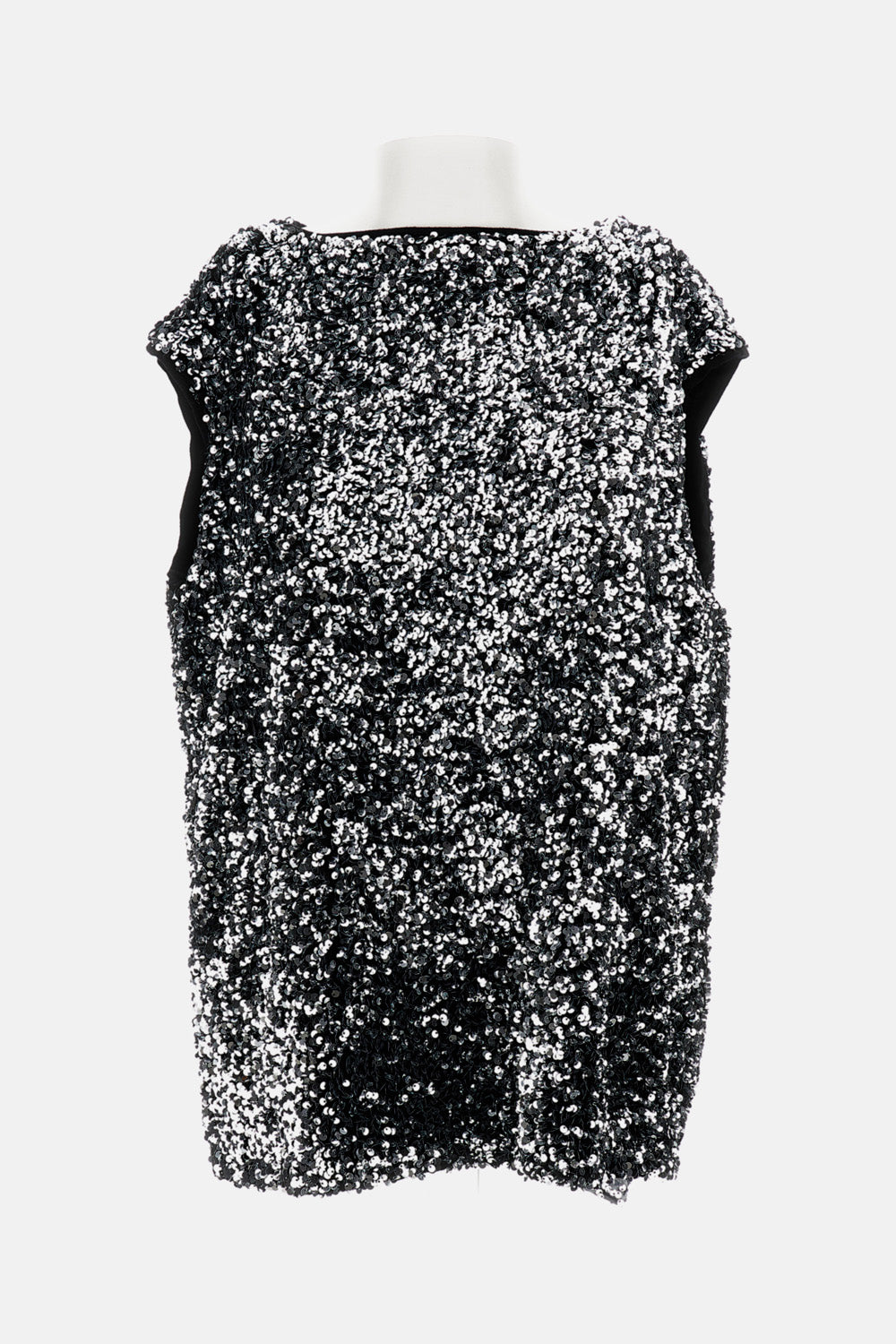 Junya Watanabe Women Oversized Top With Round Silver Sequins. Boat Neckline, Sleeveless, And Straight Hem. Black. JUNYA WATANABE
