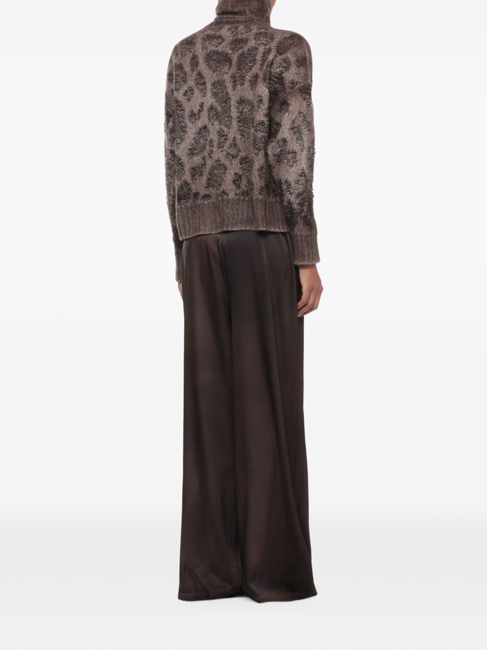 Avant Toi Women Cashmere Turtle-Neck Jumper.