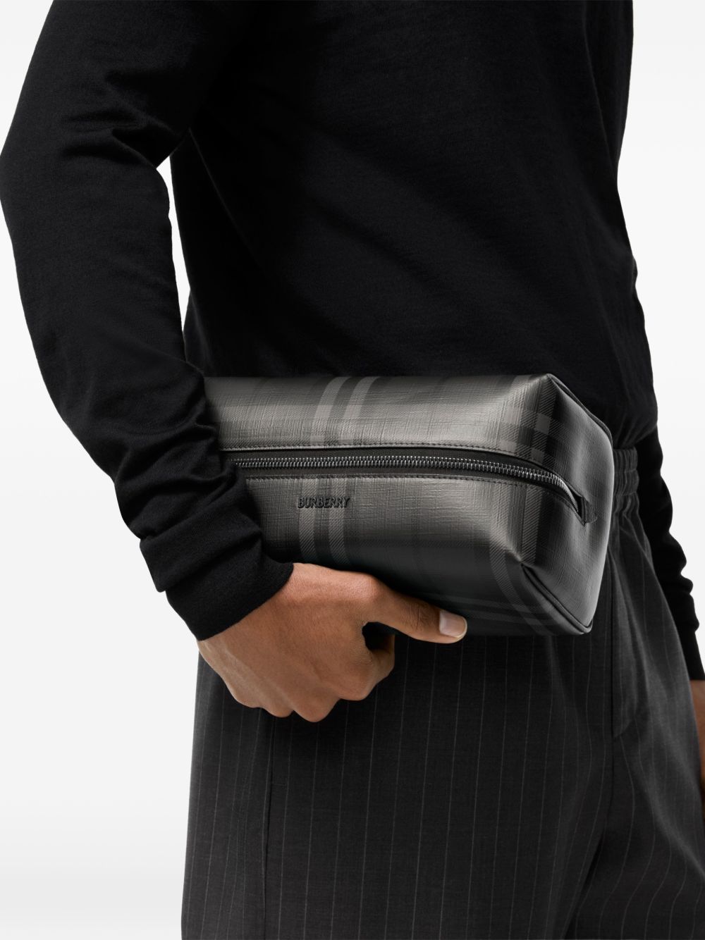 Burberry Men Check Washbag