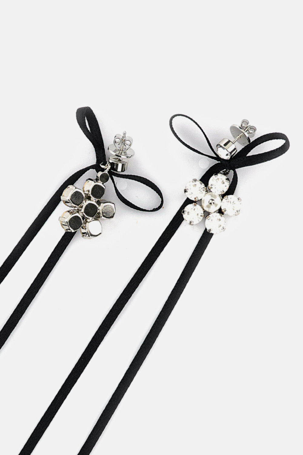 Simone Rocha Women Mini Daisy Drop Bow Earrings SIMONE ROCHA
