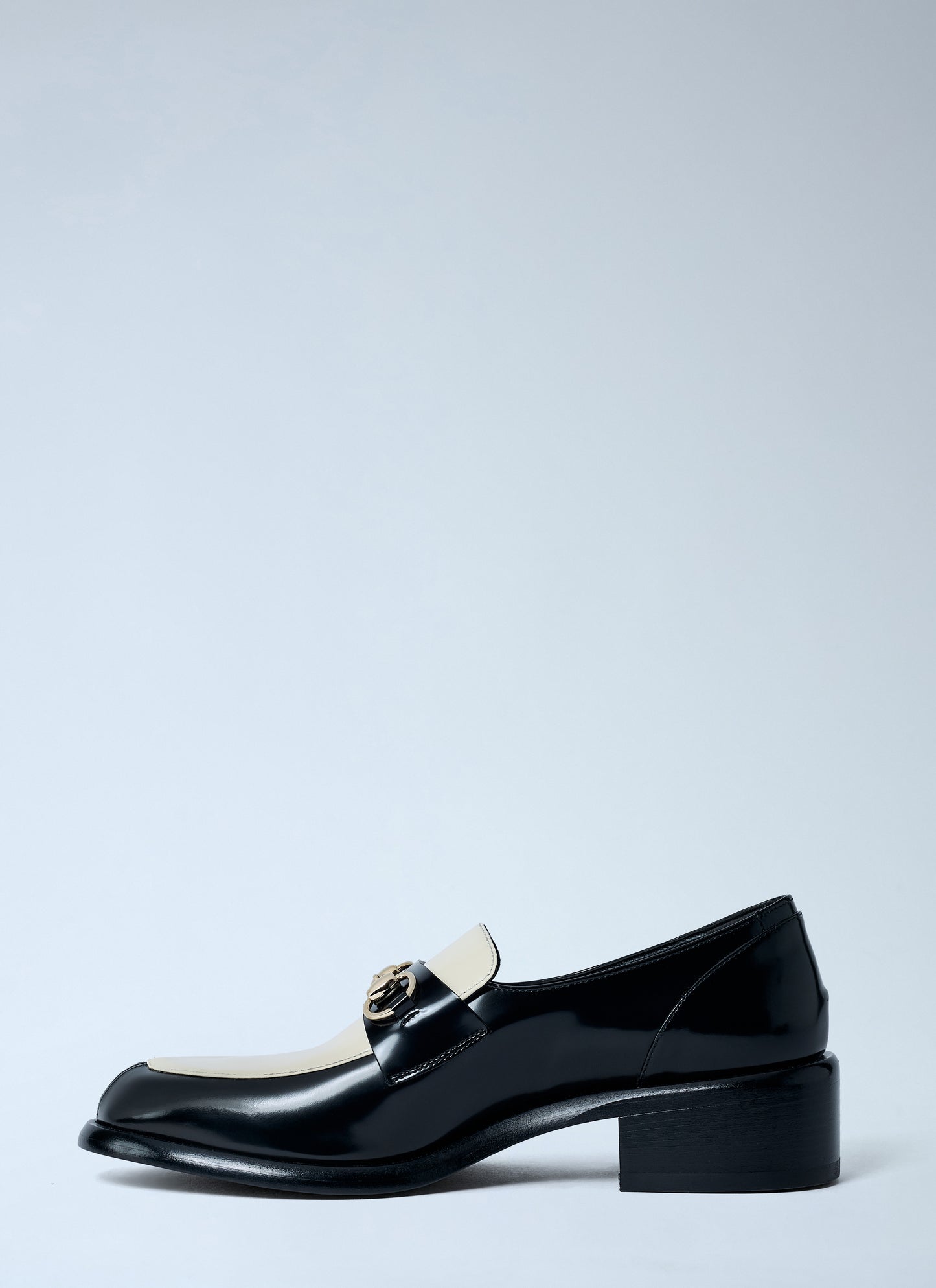 Gucci Women Clamp Hardware Loafers GUCCI