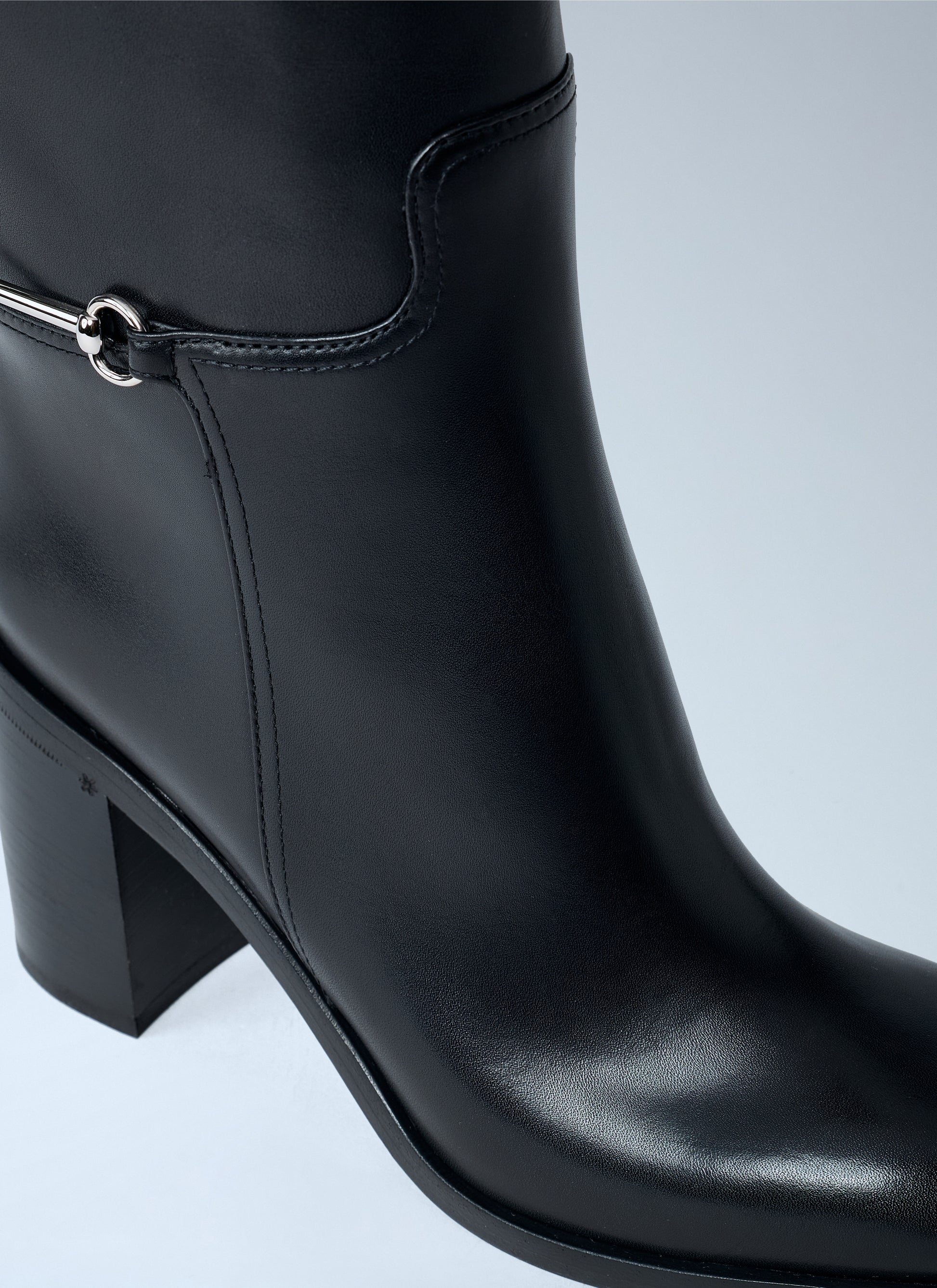 Gucci Women Slim Clamp Boots GUCCI