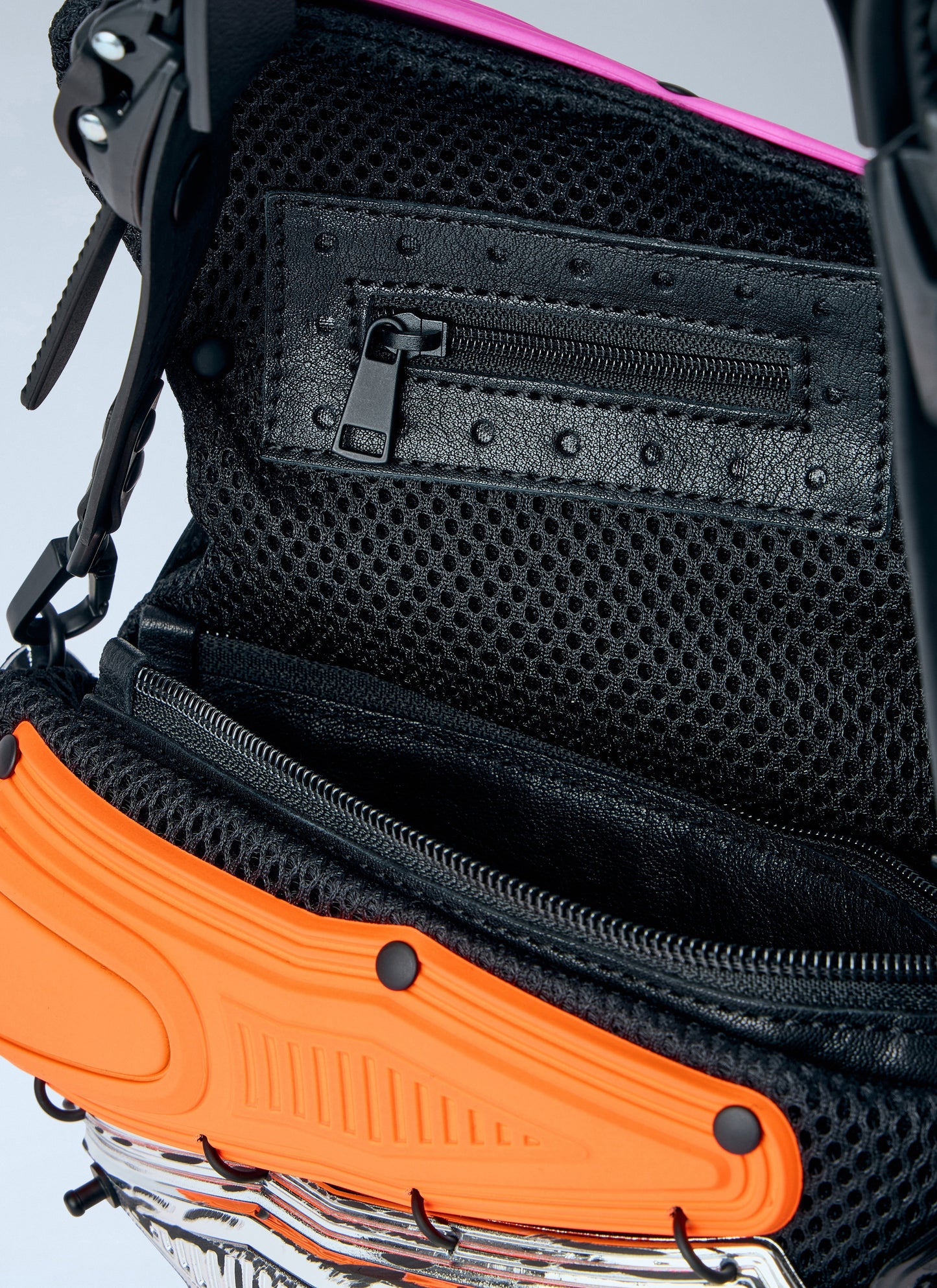 Innerraum Men Object I02 Shoulder Bag INNERRAUM