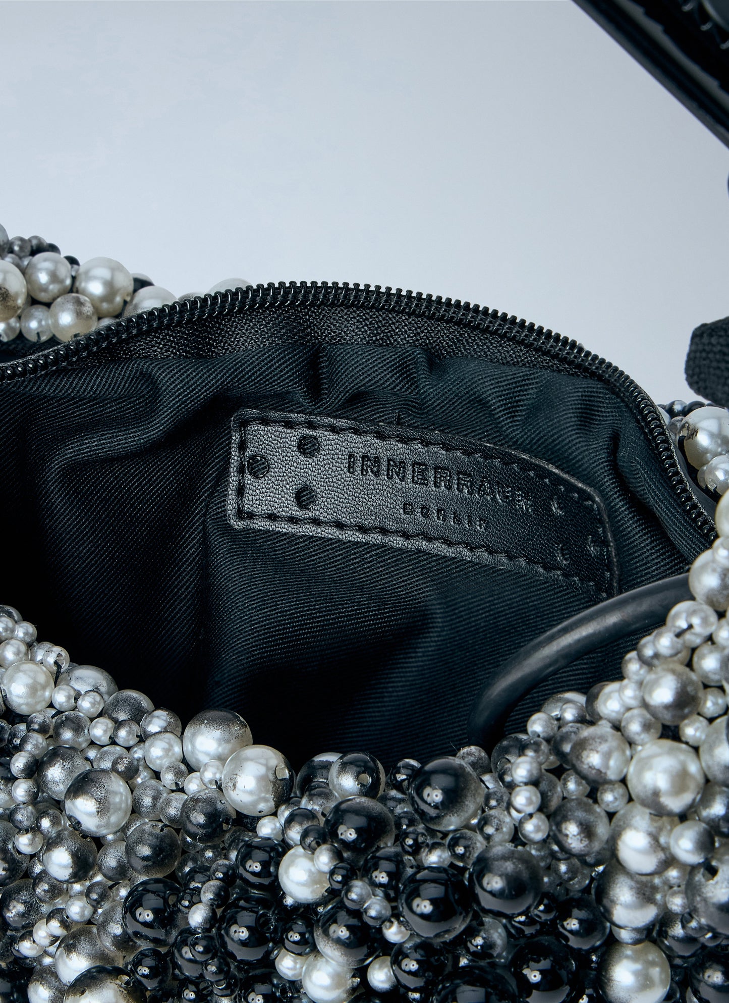 Innerraum Men Object Hm0 Small Pearls Handbag INNERRAUM