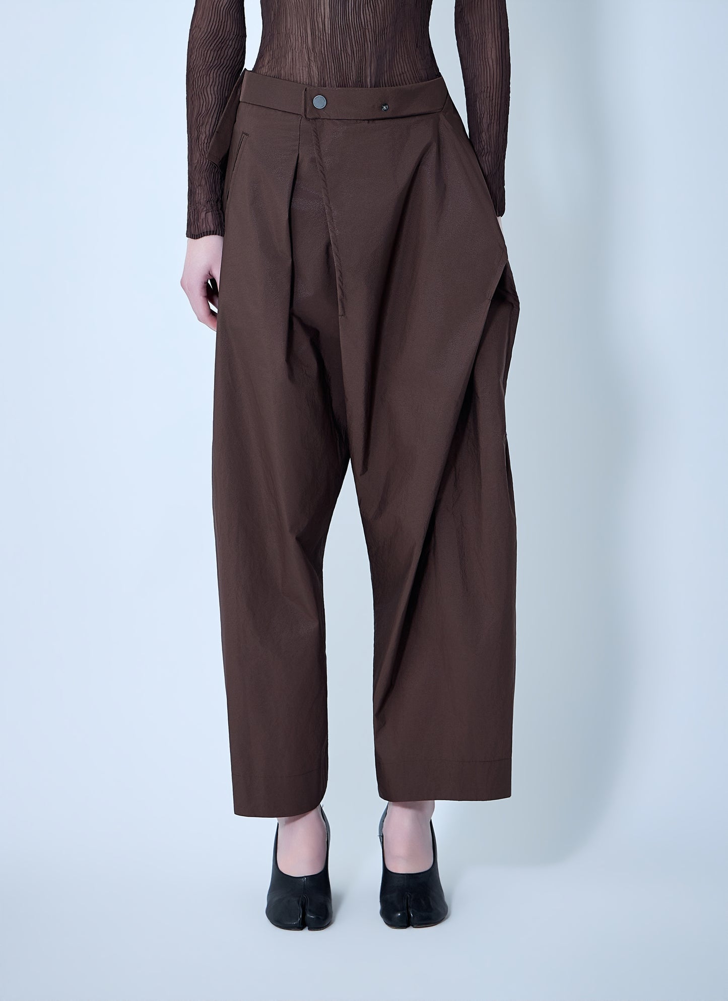 Issey Miyake Women Akimbo Woven Pants ISSEY MIYAKE