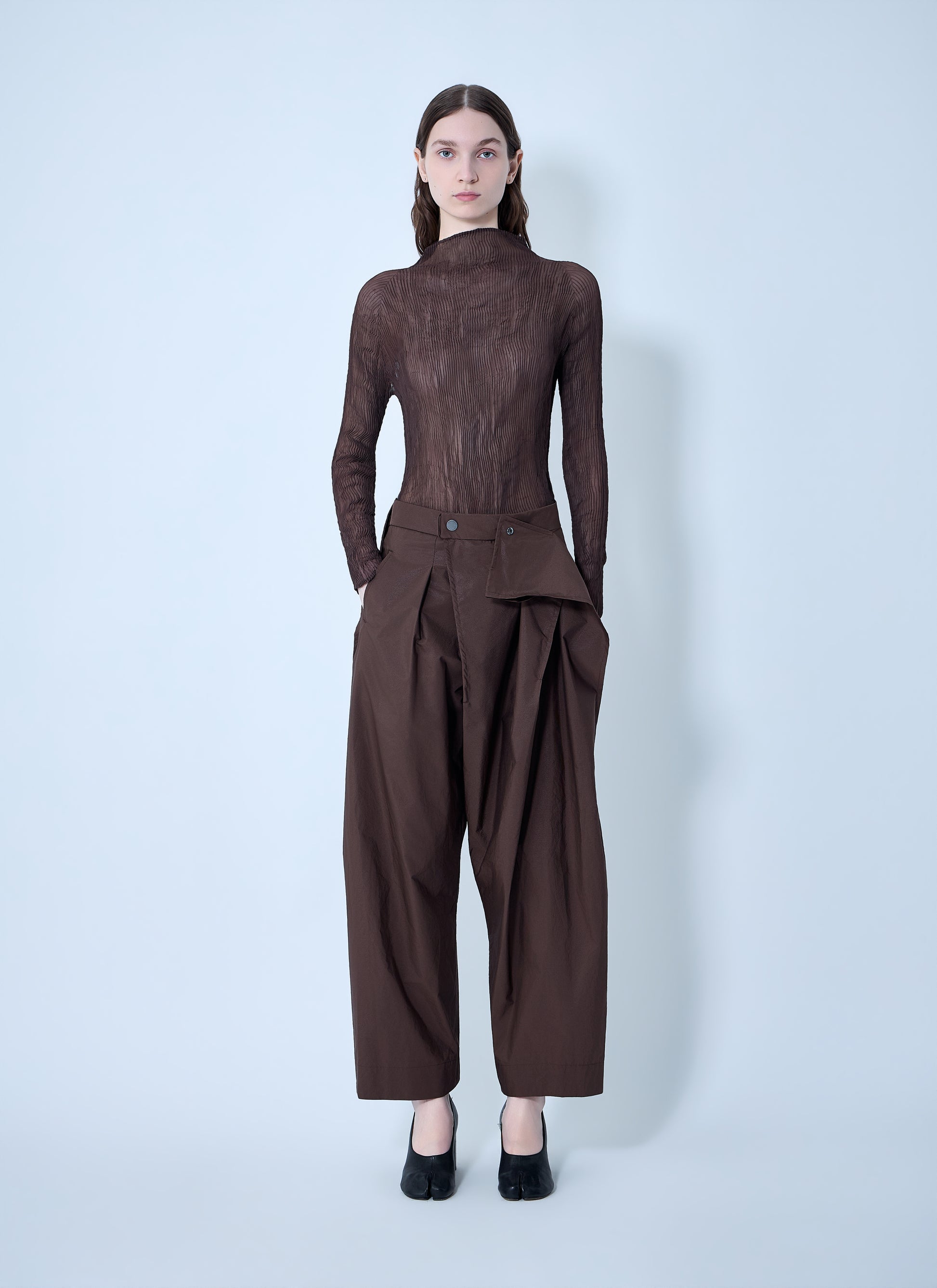 Issey Miyake Women Akimbo Woven Pants ISSEY MIYAKE