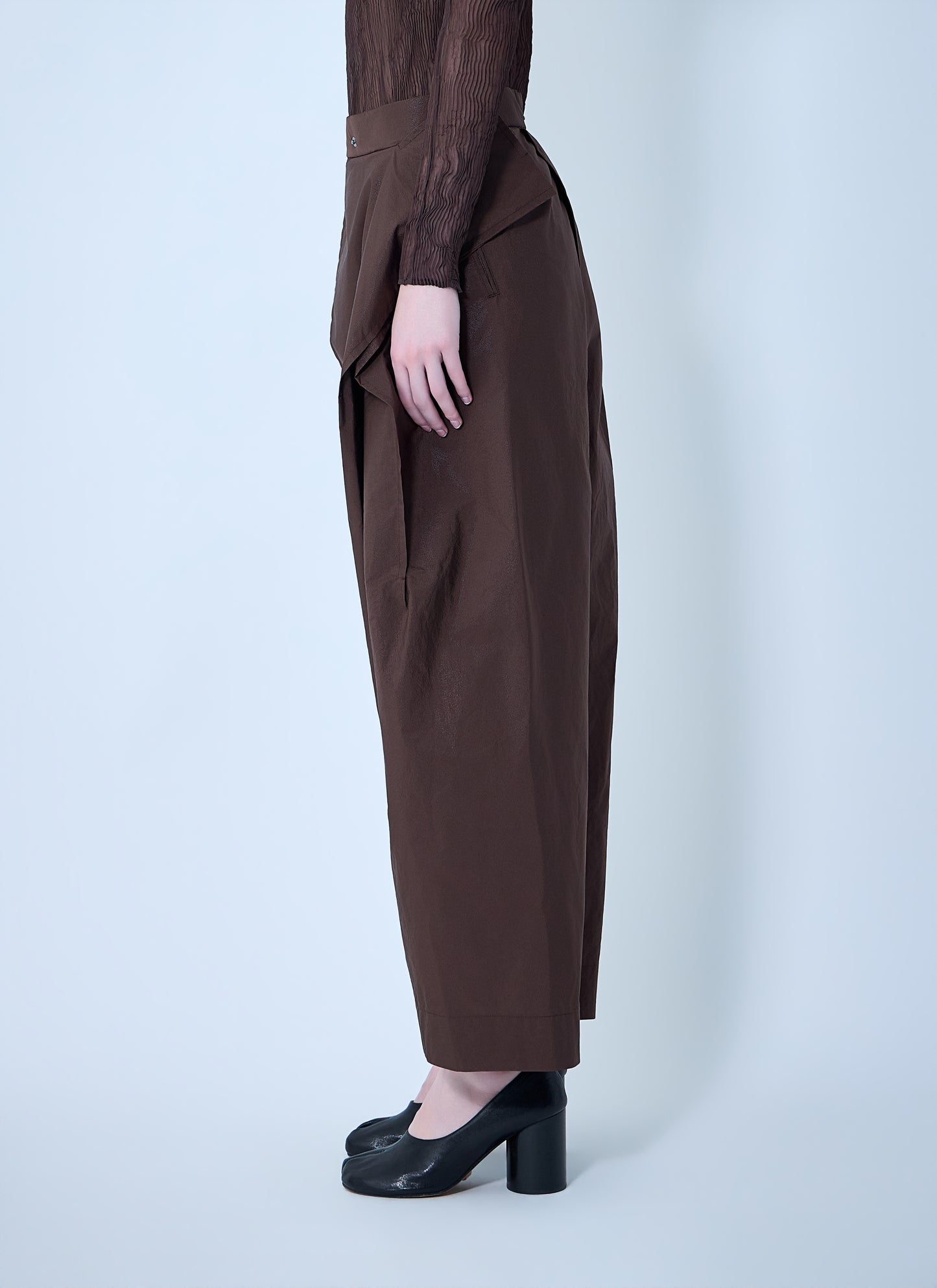 Issey Miyake Women Akimbo Woven Pants ISSEY MIYAKE