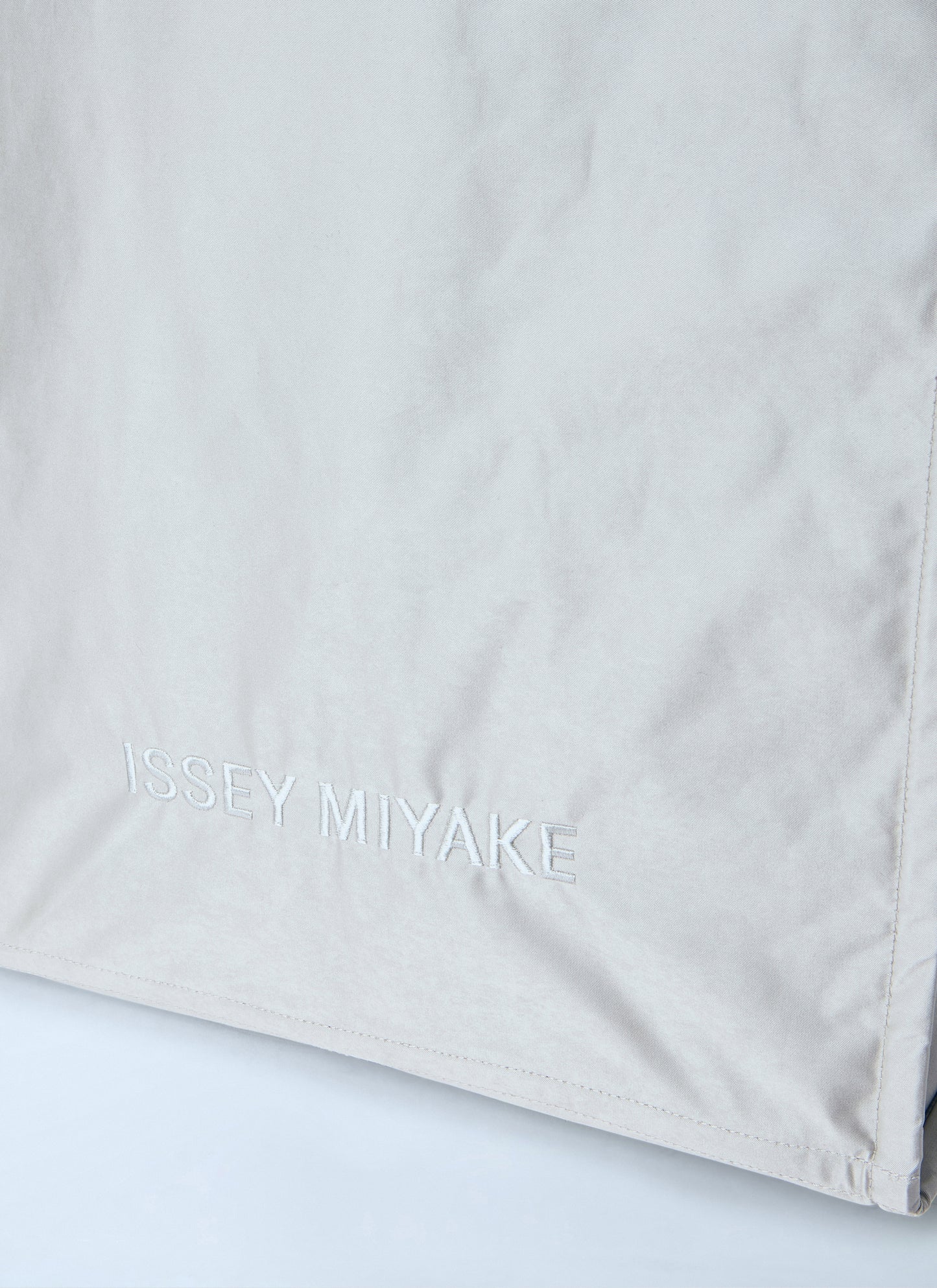 Issey Miyake Women Crumplable Tote Bag ISSEY MIYAKE