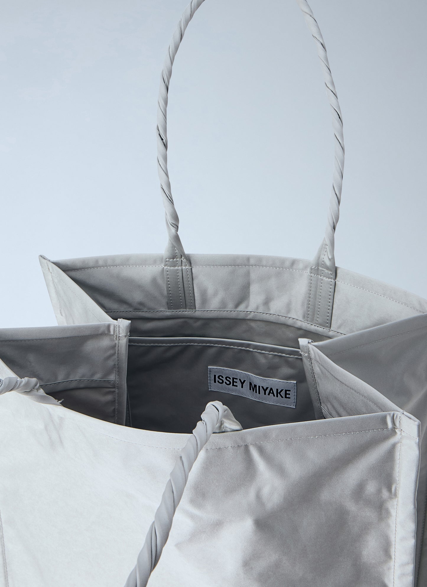 Issey Miyake Women Crumplable Tote Bag ISSEY MIYAKE