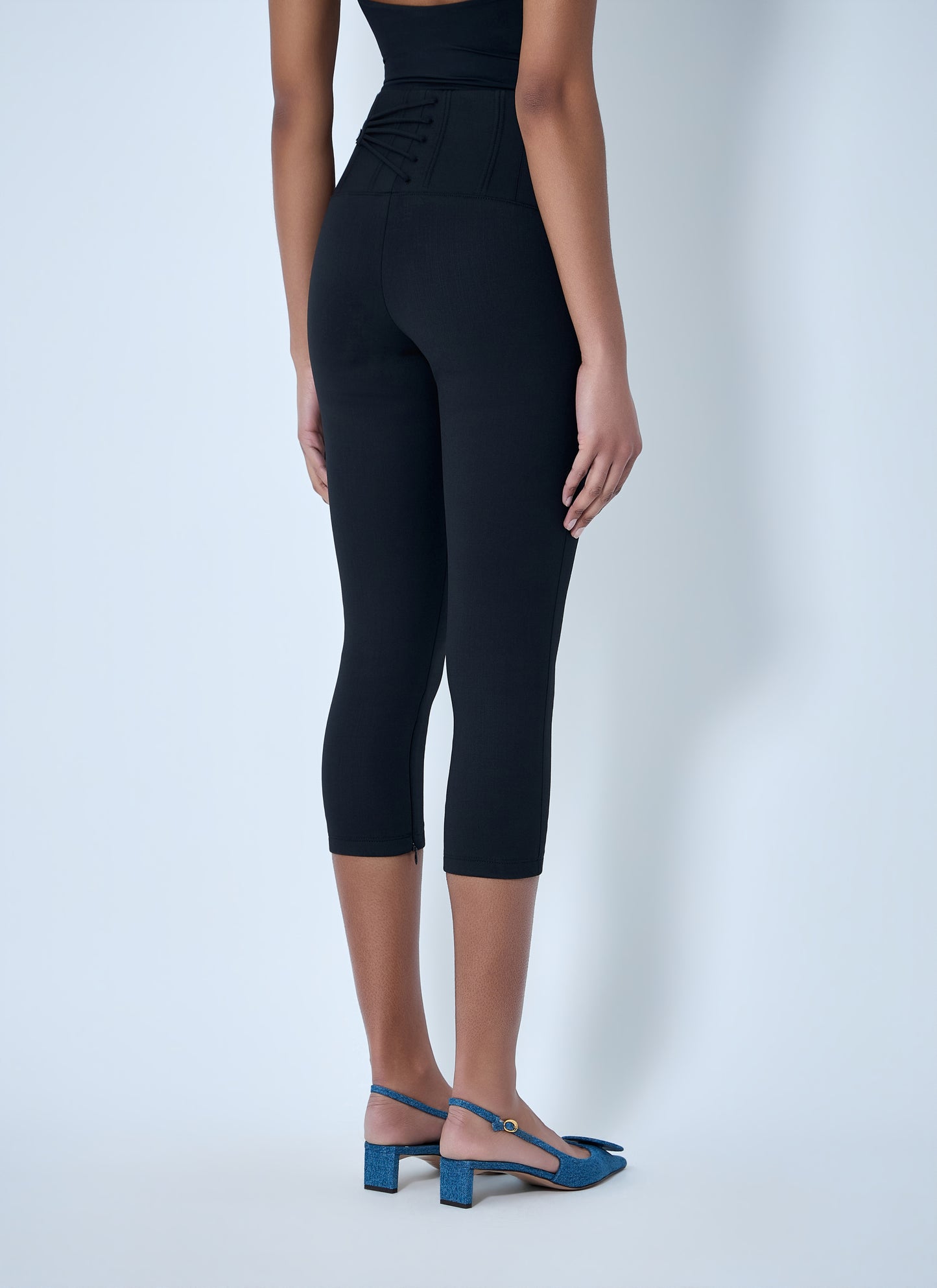 Jacquemus Women High-Waisted Buttoned Cycling Pants JACQUEMUS