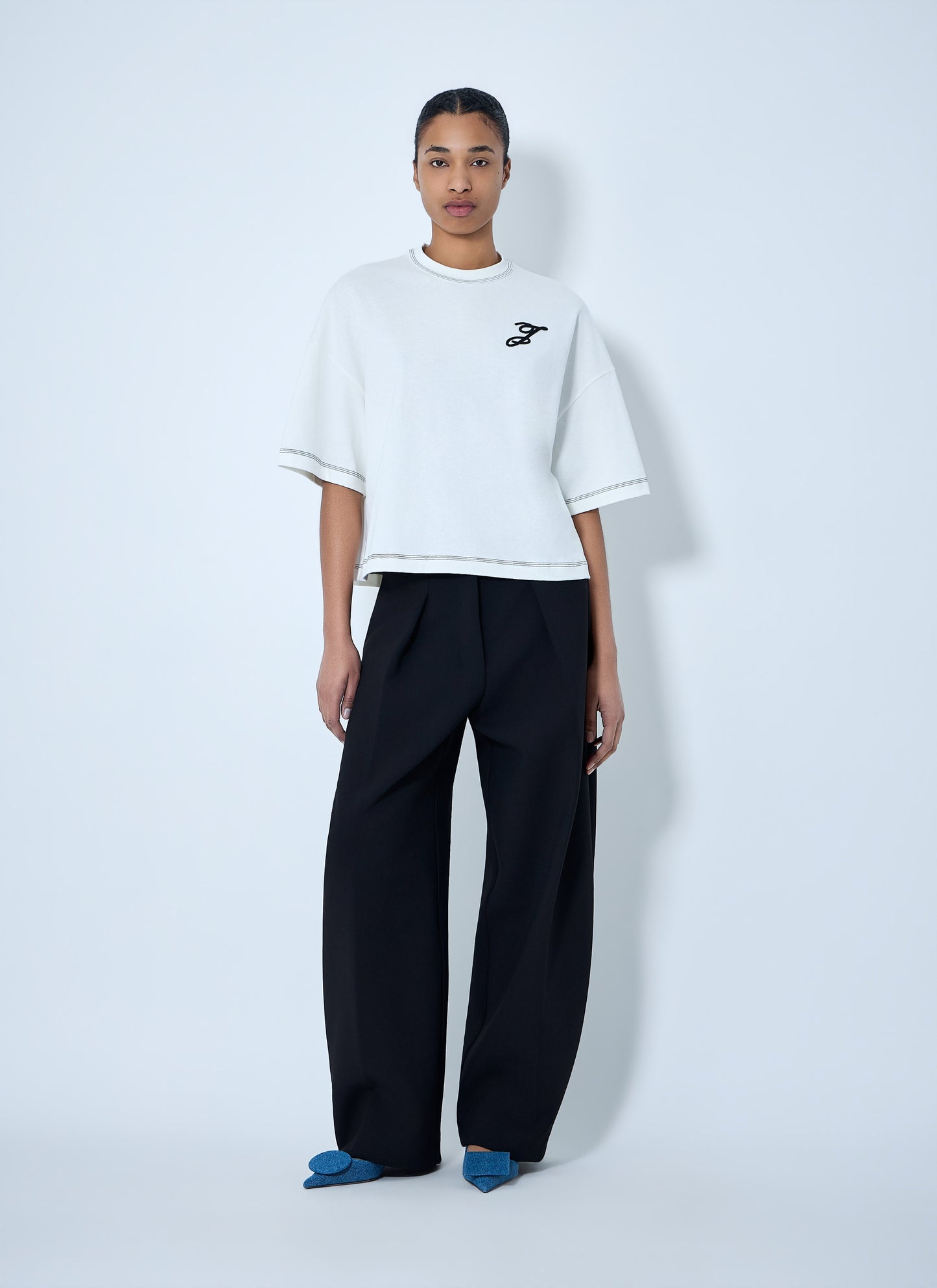 Jacquemus Women Logo Embroidered Boxy T-Shirt JACQUEMUS