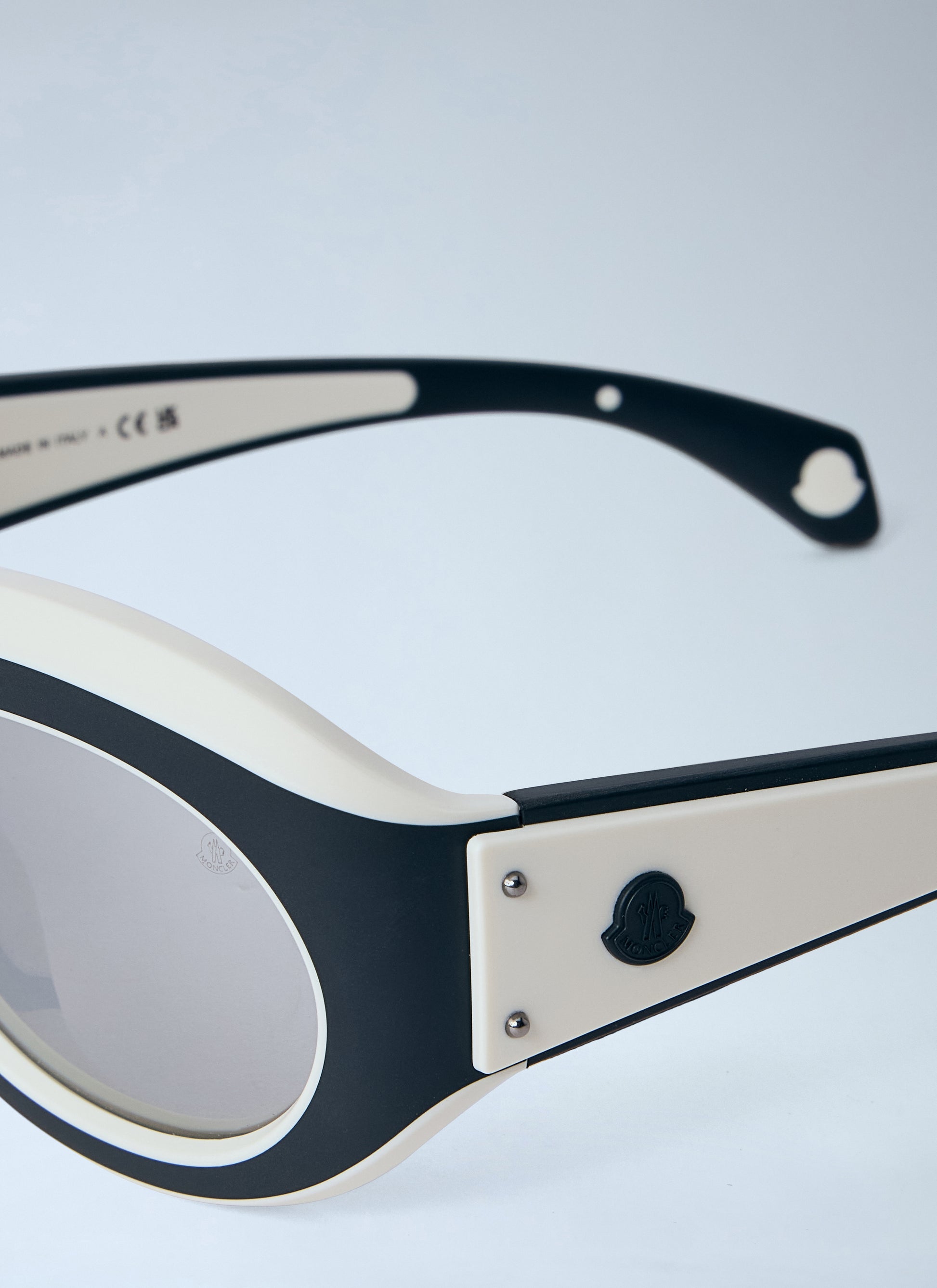 Moncler Men Oval Frame Sunglasses MONCLER