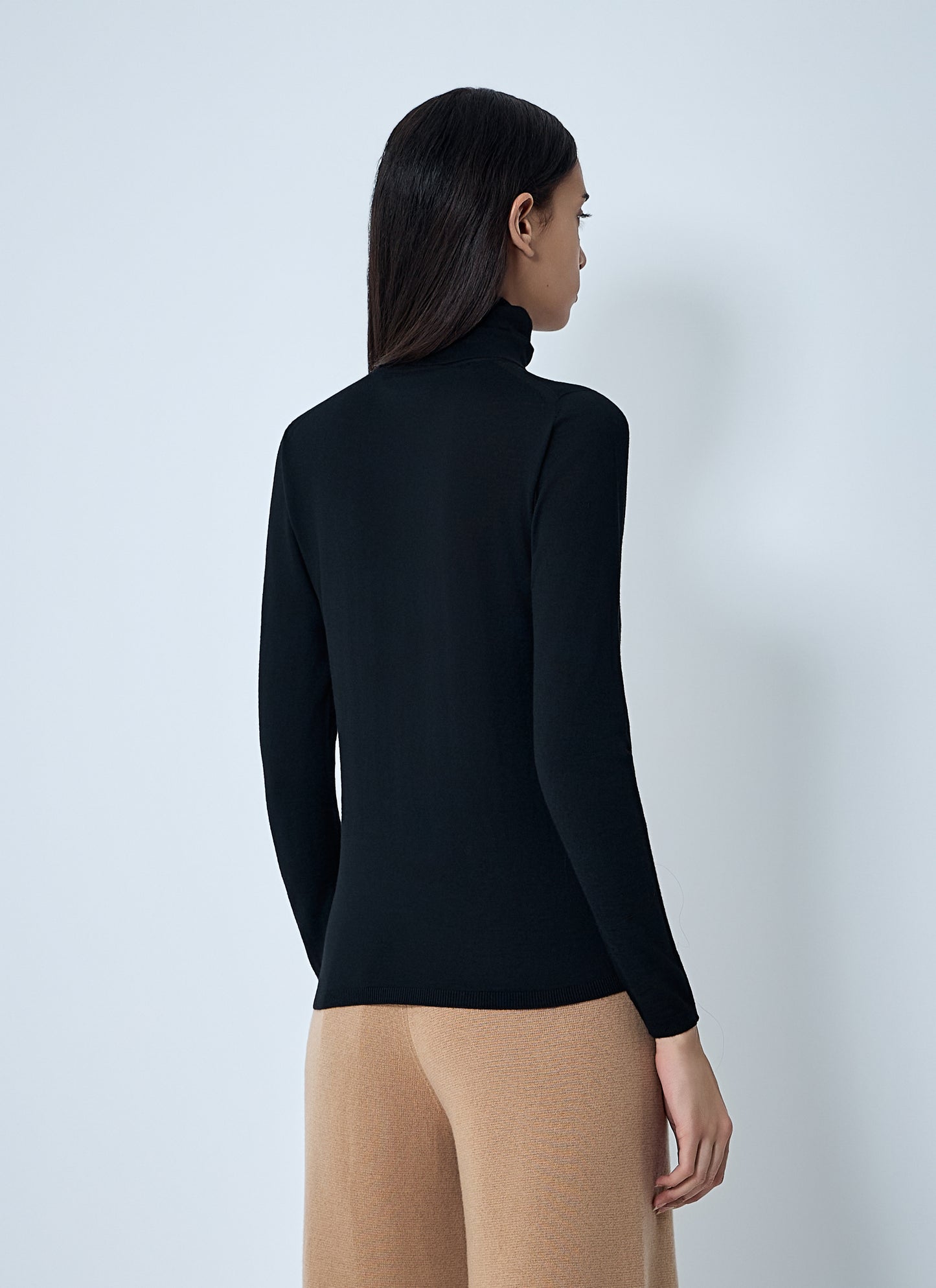 Max Mara Women Wool Turtleneck Sweater