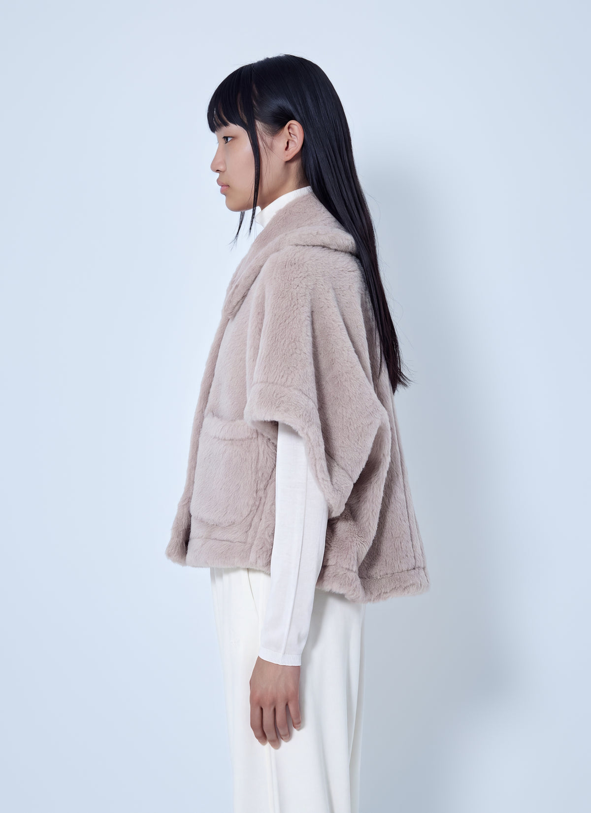 Max Mara Women Alpaca And Wool Teddy Fabric Boxy Cape MAX MARA