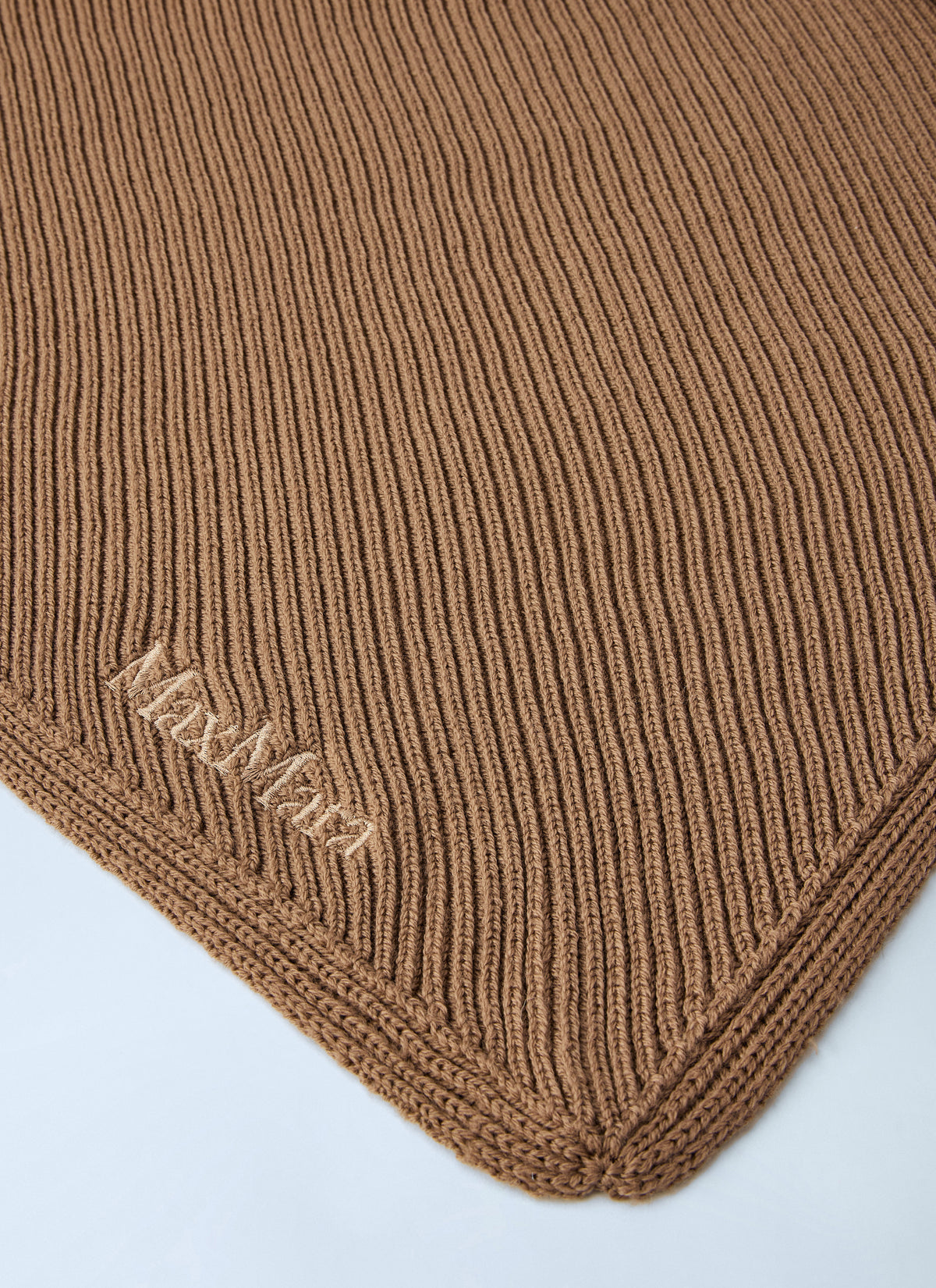 Max Mara Women Ribbed Knit Triangle Scarf MAX MARA