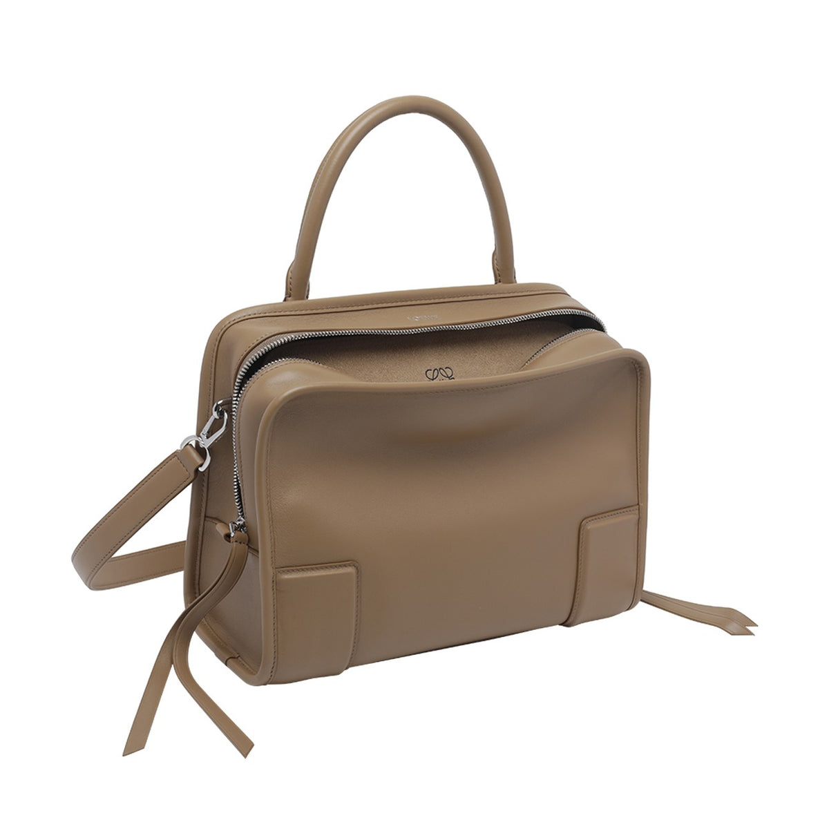 Loewe Women Medium Amazon 180 Handbag LOEWE