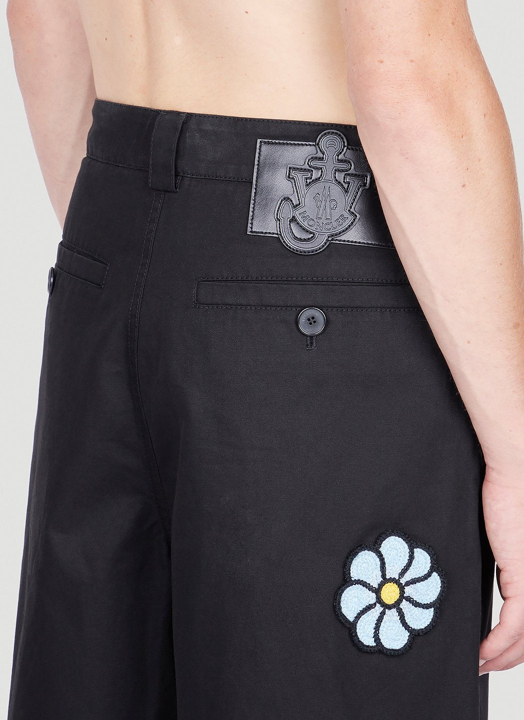 1 Moncler Jw Anderson Women Floral Bermuda Shorts MONCLER