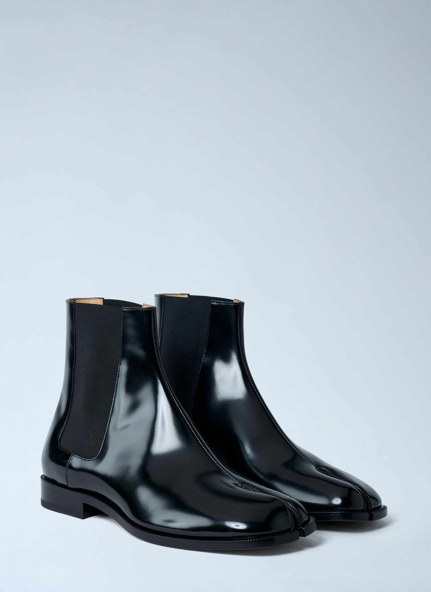 Maison Margiela Men Tabi Chelsea Boots MAISON MARGIELA