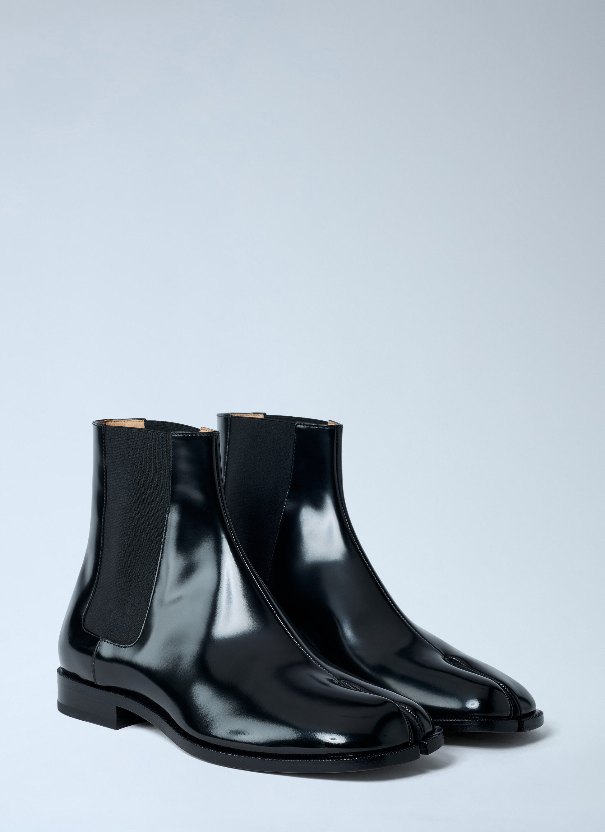 Maison Margiela Men Tabi Chelsea Boots MAISON MARGIELA