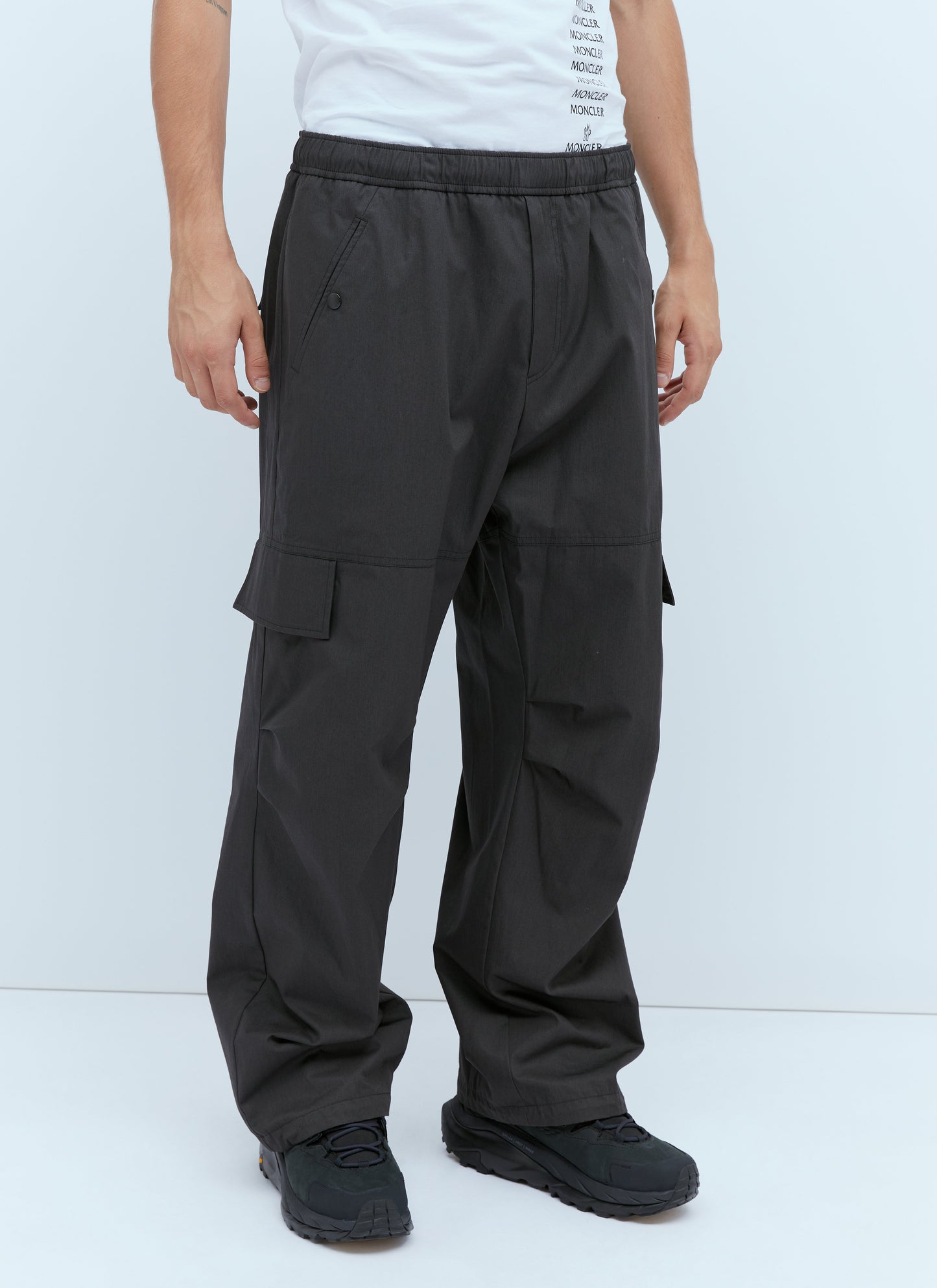Moncler Men Logo Patch Cargo Pants MONCLER