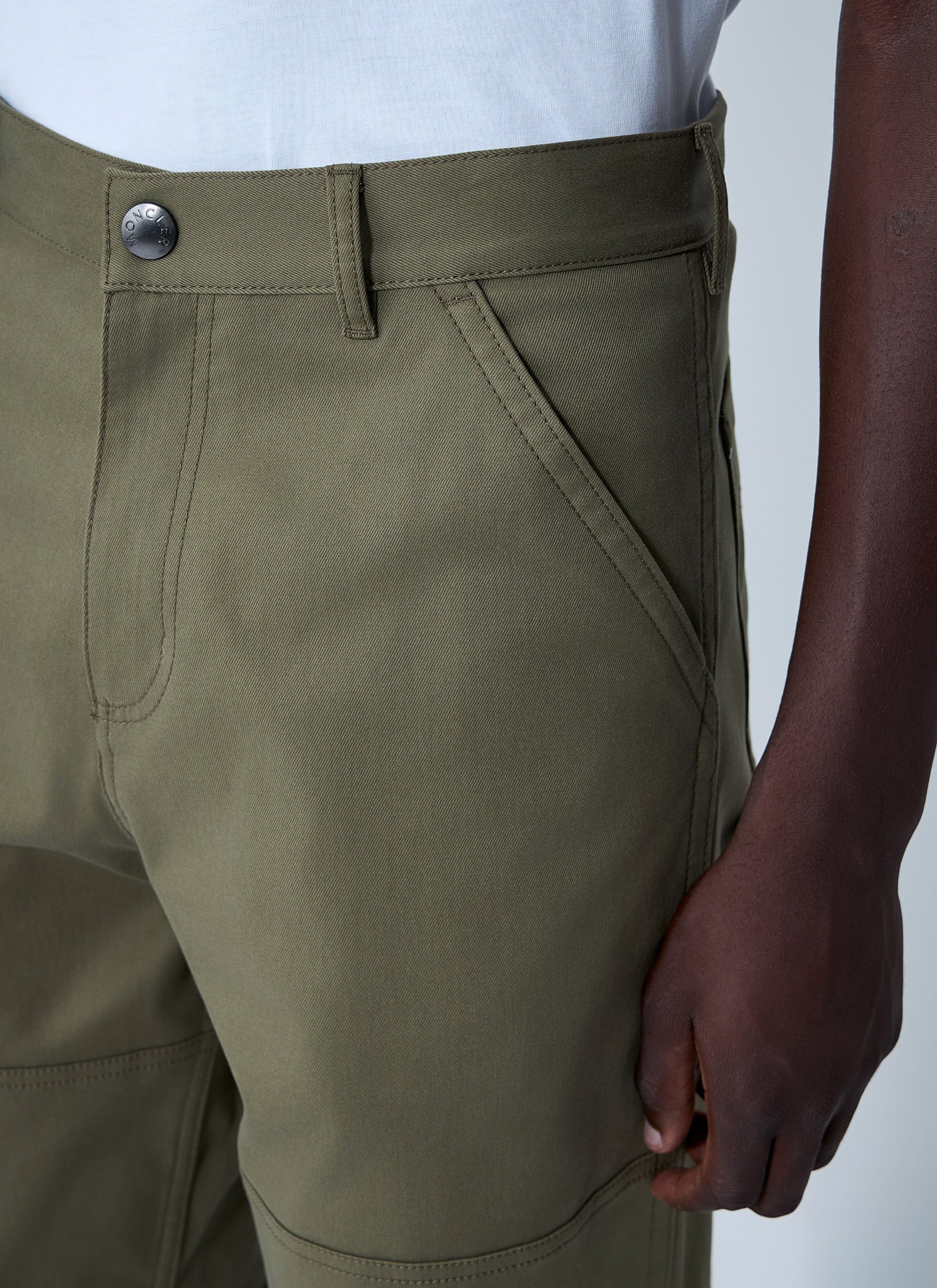 Moncler Men Logo Patch Pants MONCLER
