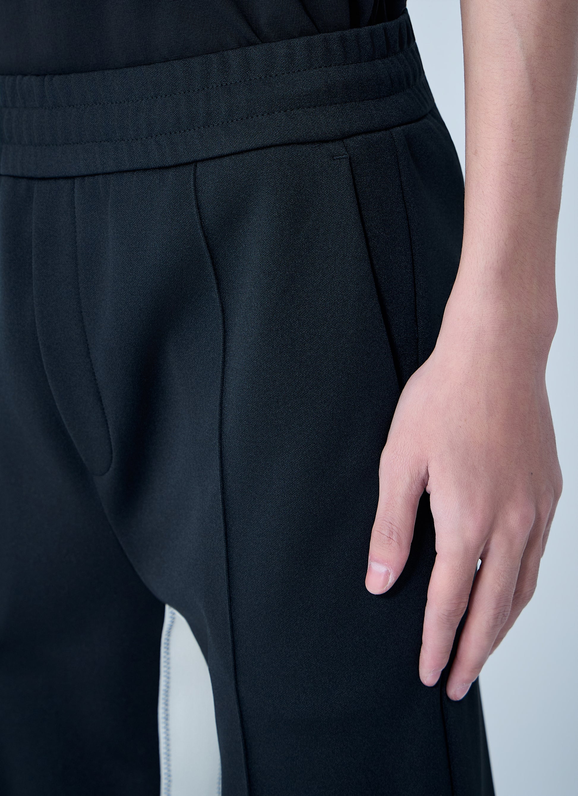 Moncler Men Elasticated Waist Straight Trousers MONCLER