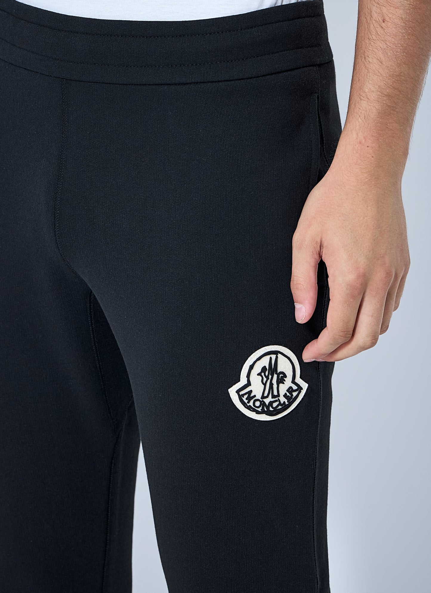 Moncler Men Logo Patch Joggers