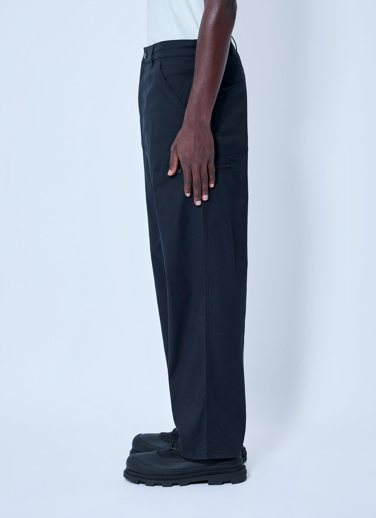 Moncler Men Mid Rise Tailored Trousers MONCLER