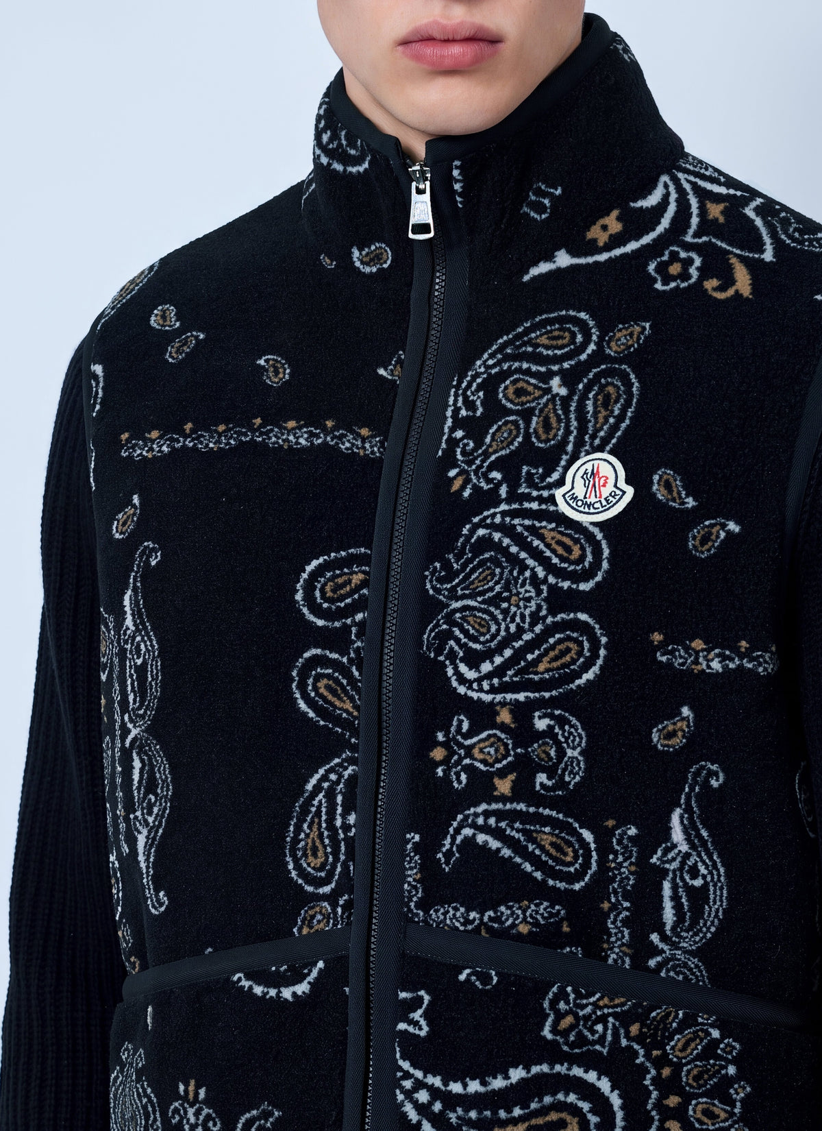 Moncler Men Reversible Paisley Print Padded Teddy Gilet MONCLER