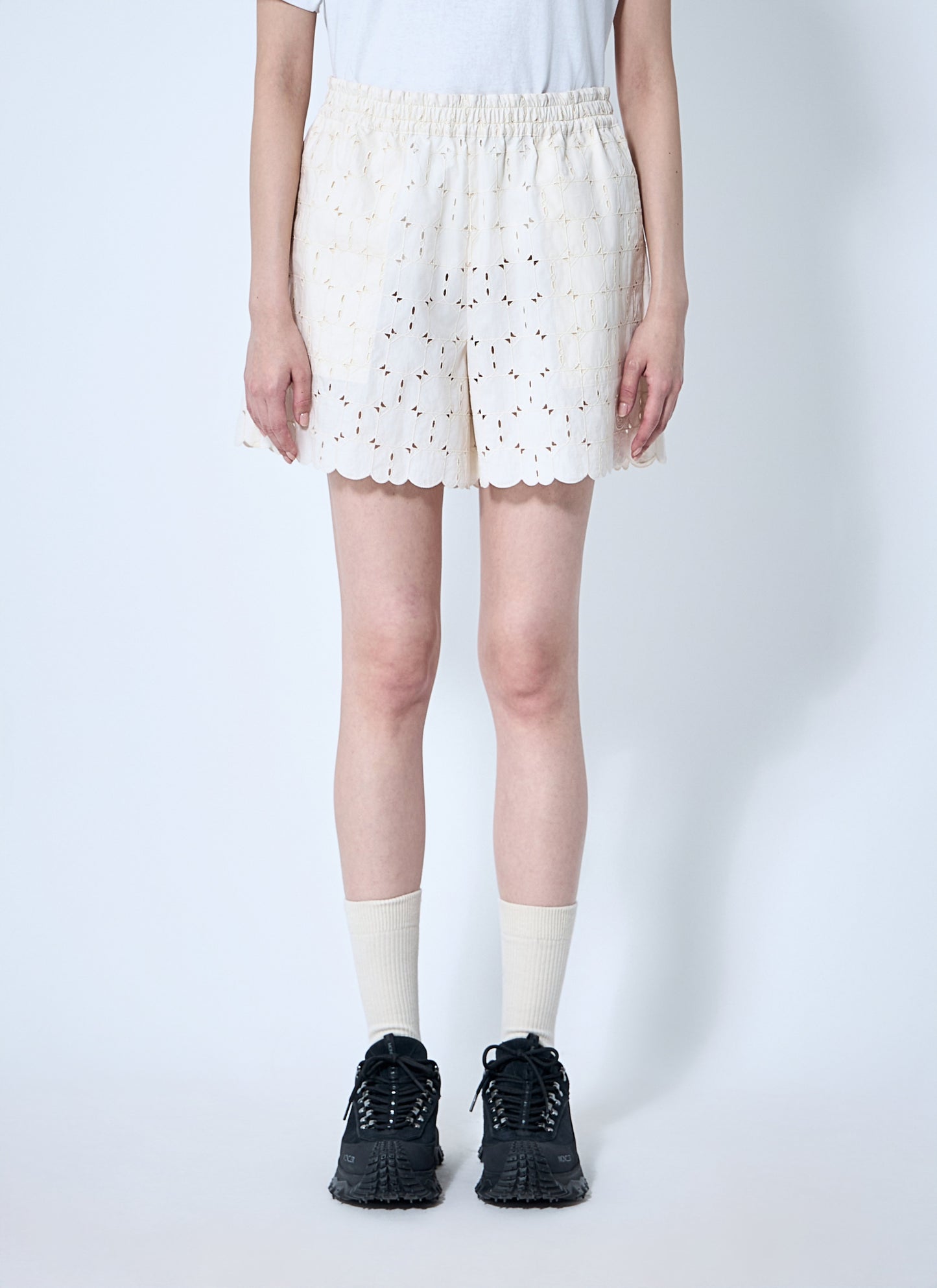 Moncler Women Logo Patch Shorts MONCLER
