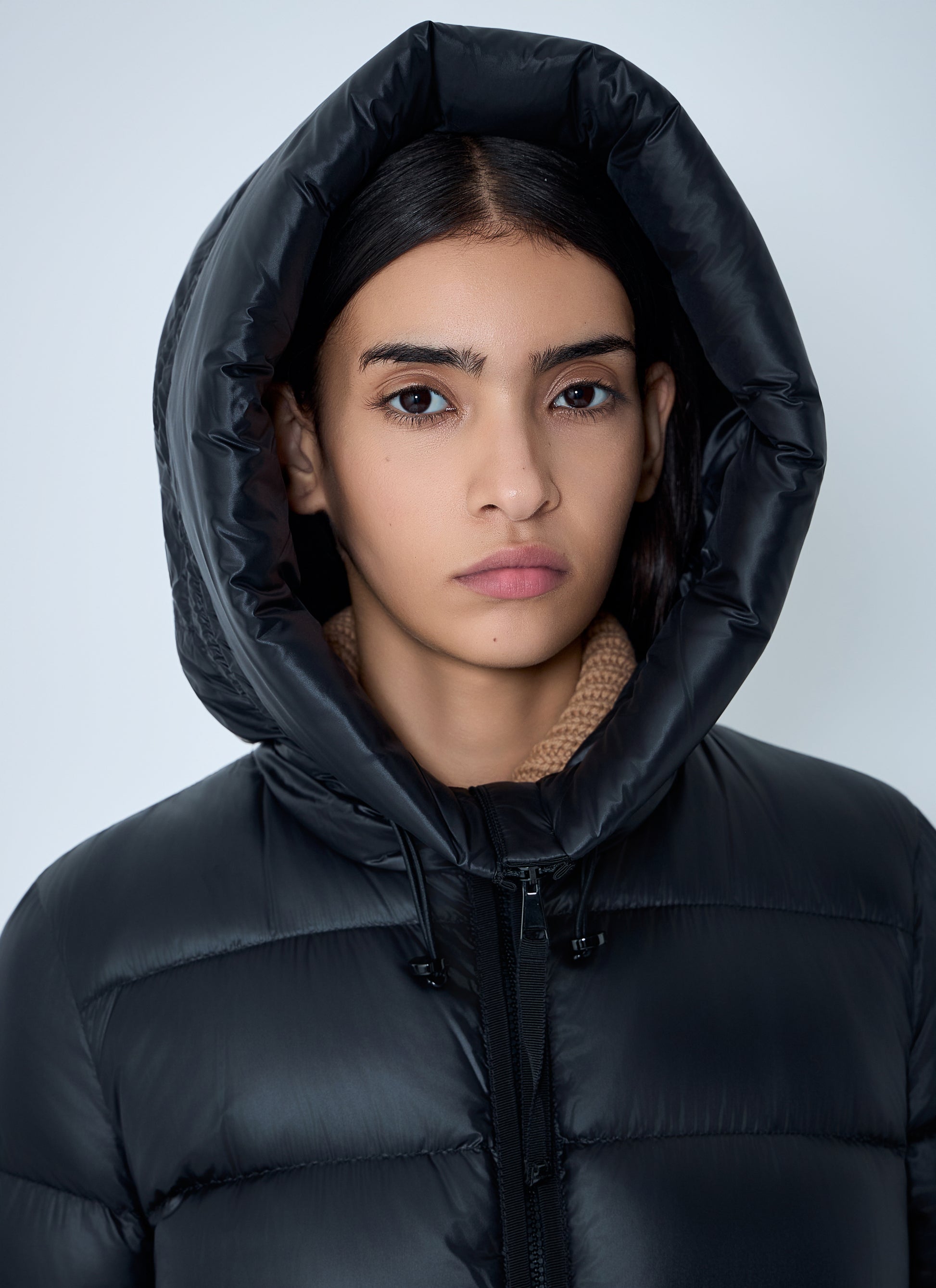 Moncler Women Suyenne Hooded Down Jacket MONCLER