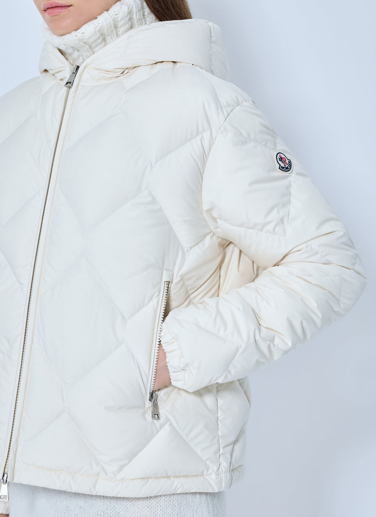 Moncler Women Arvouin Hooded Diamond-Quilted Short Down Jacket MONCLER
