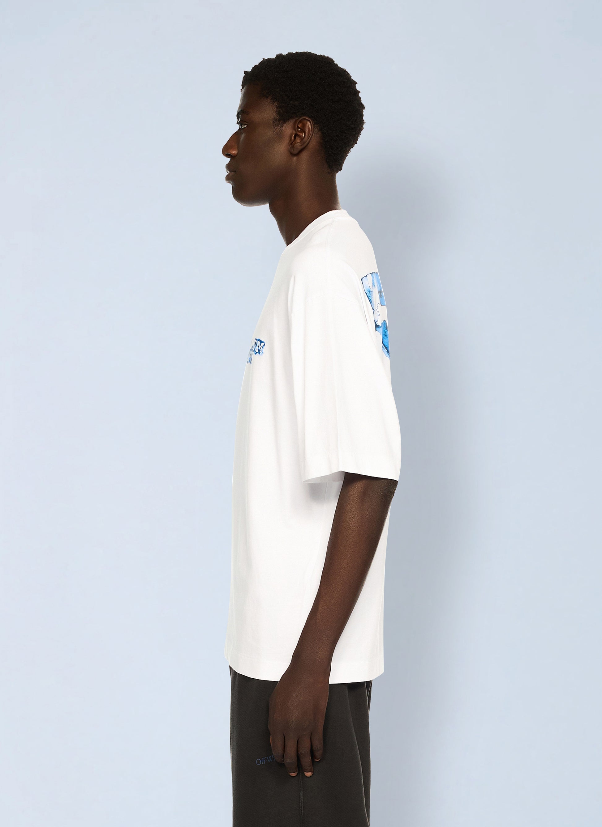 Off-White Men Cloudy Arrow Skate Logo T-Shirt OFF-WHITE