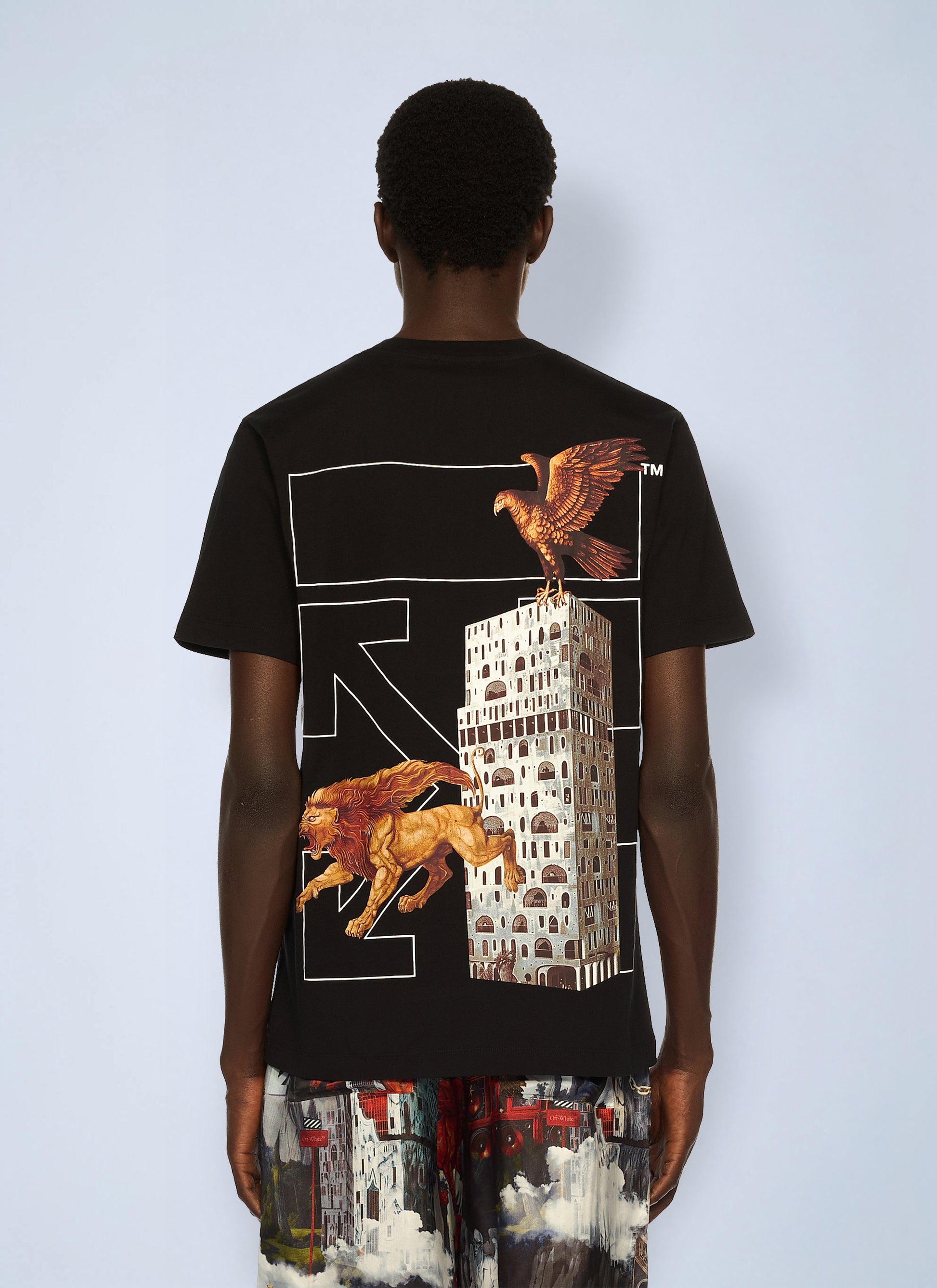 Off-White Men Building Arrow Slim Logo T-Shirt OFF-WHITE