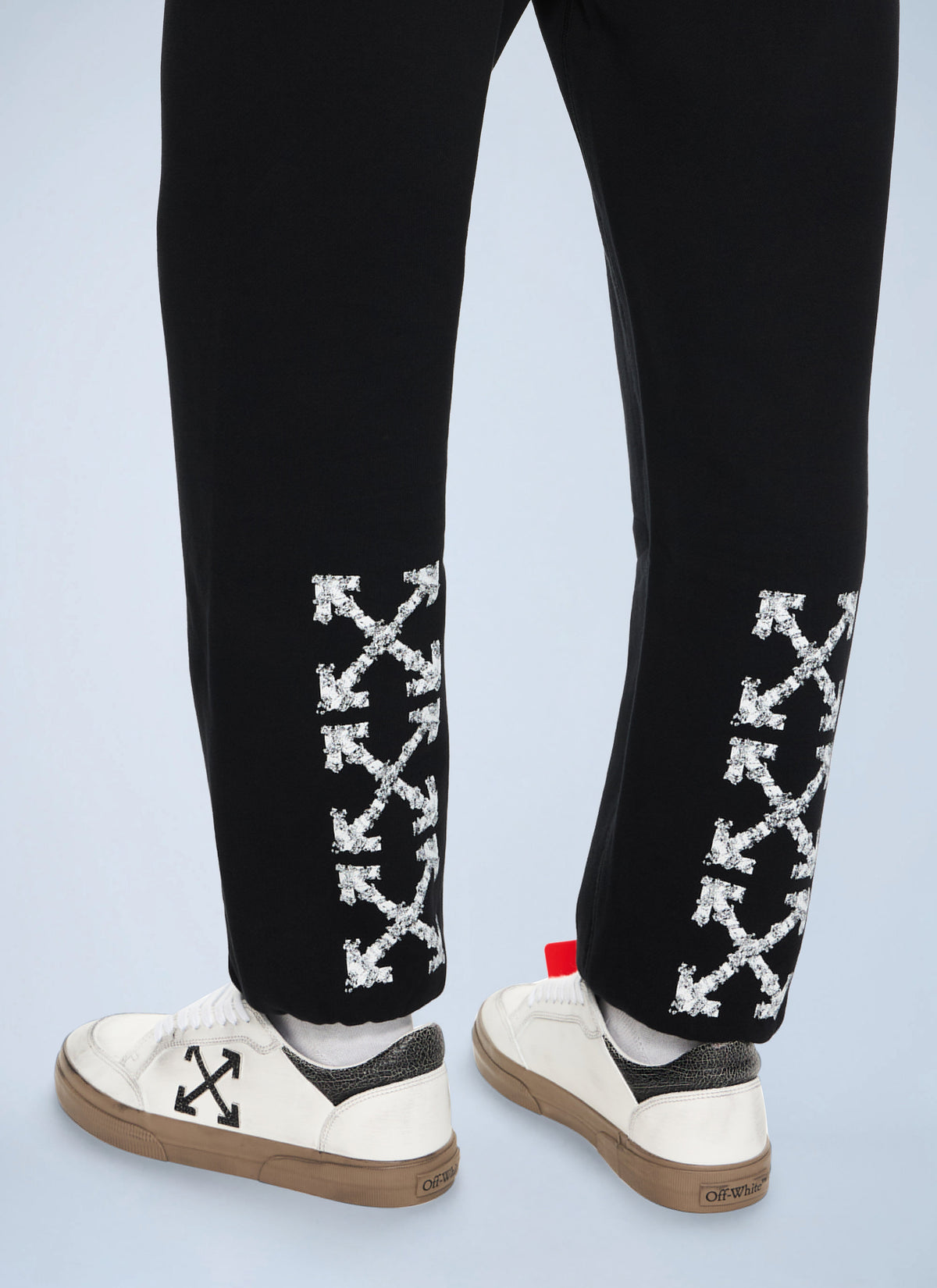 Off-White Men Heraldic Arrow Cuffed Sweatpant OFF-WHITE