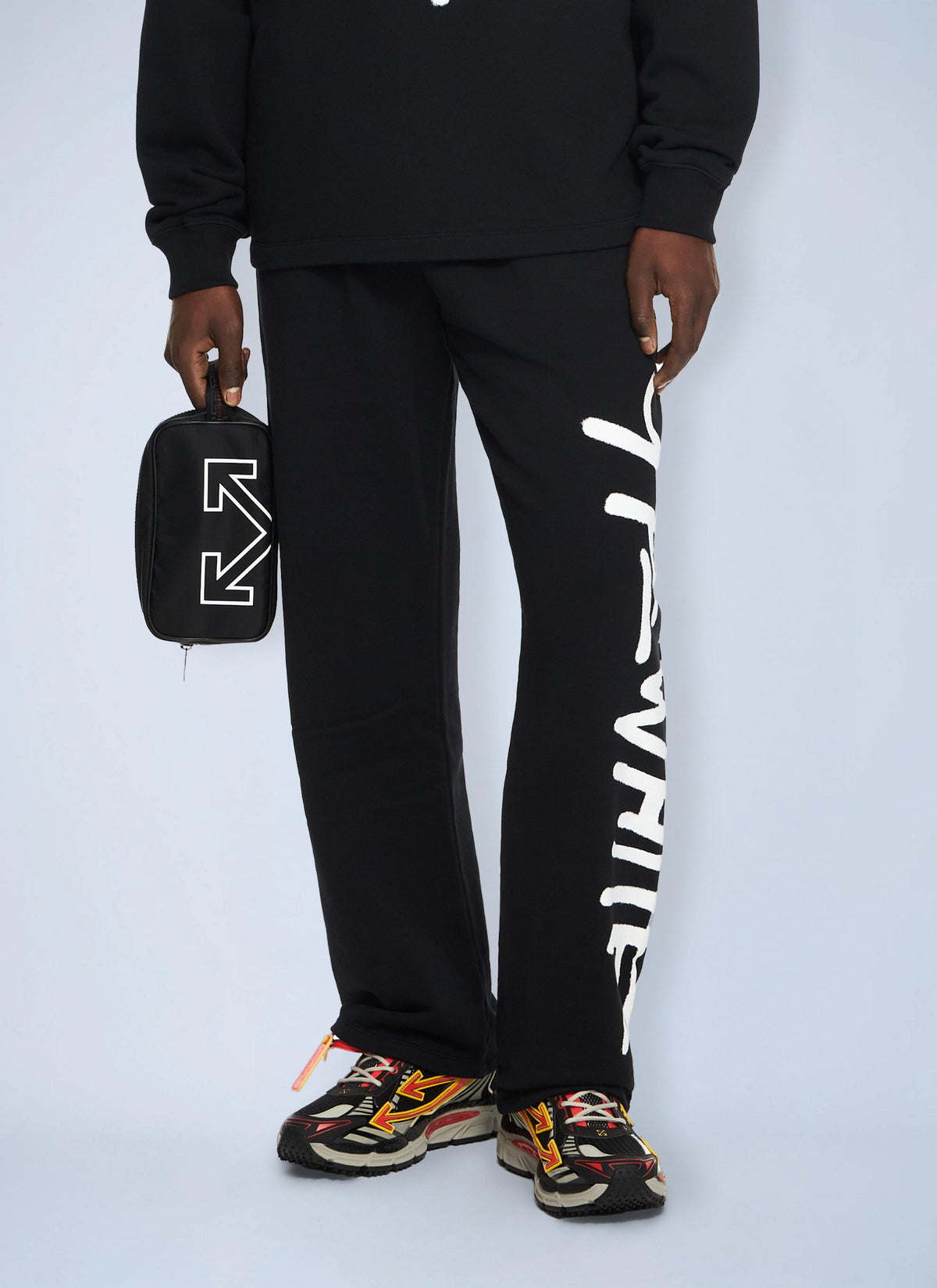 Off-White Men Spray Logo Sweatpant OFF-WHITE